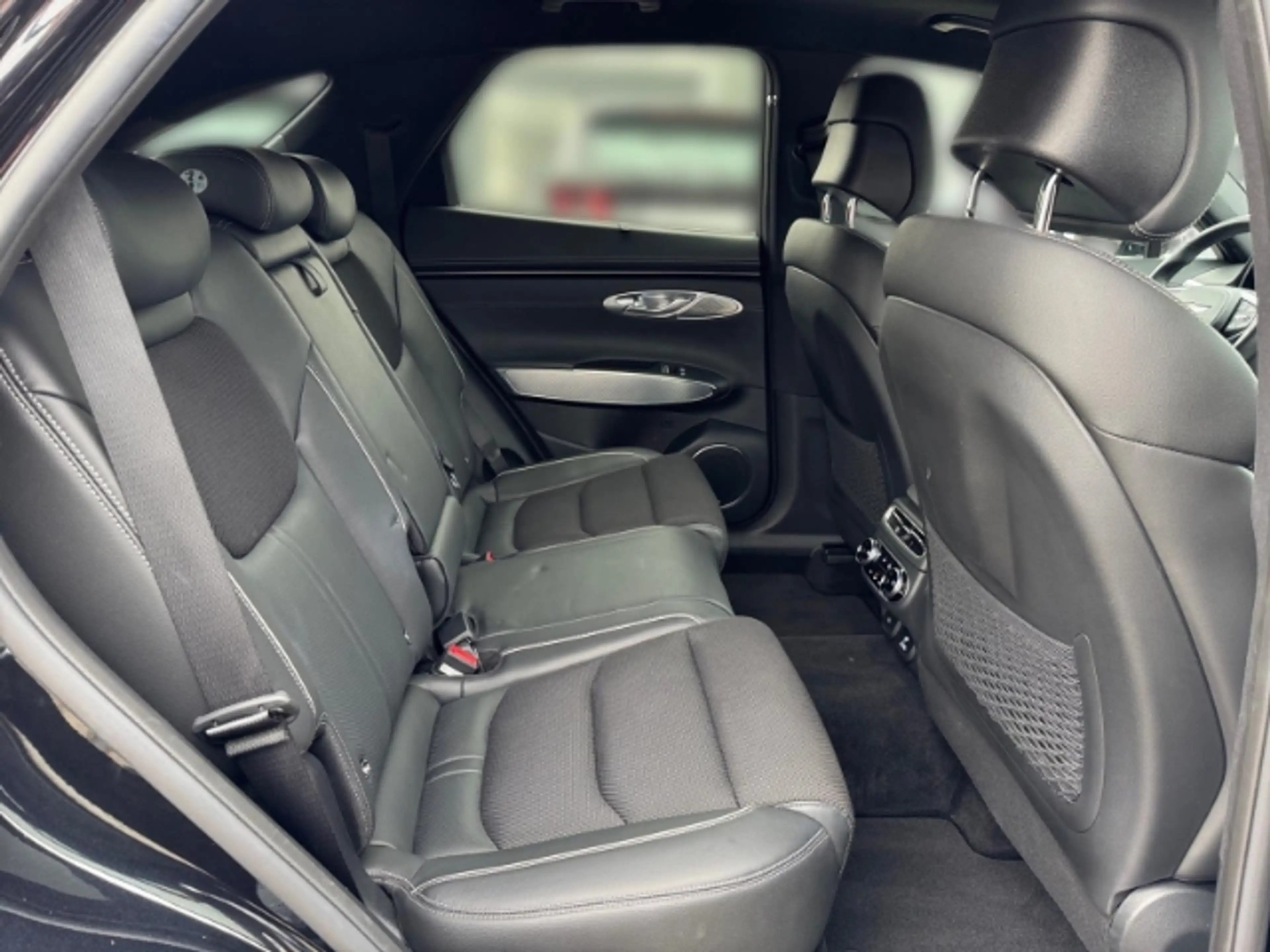 Genesis GV70 Sport 4WD Memory Sitze LED ACC El. Heckklappe Appl — photo 13