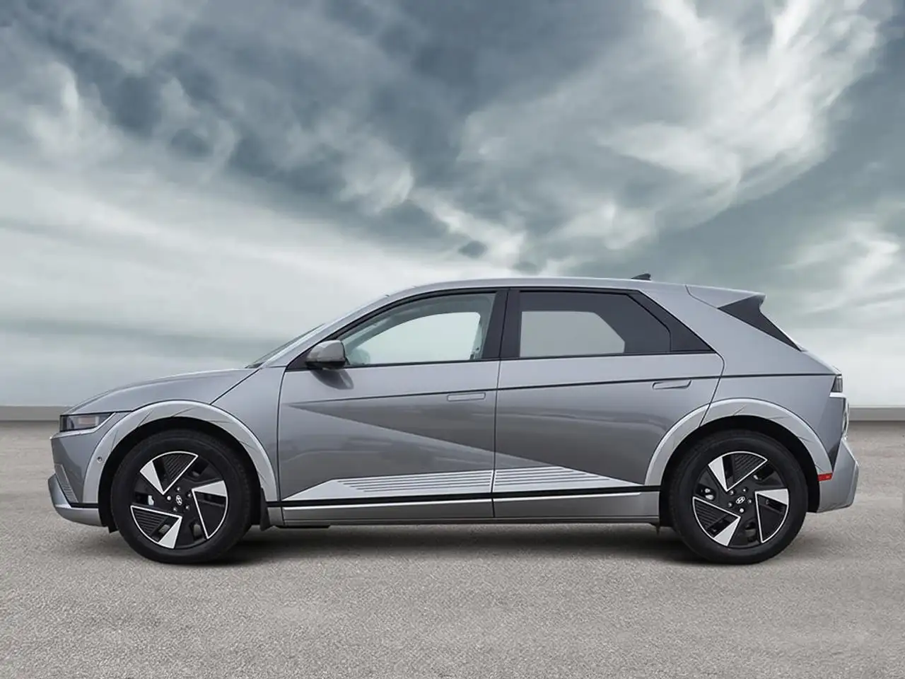 Hyundai IONIQ 5 photo Hyundai IONIQ 5