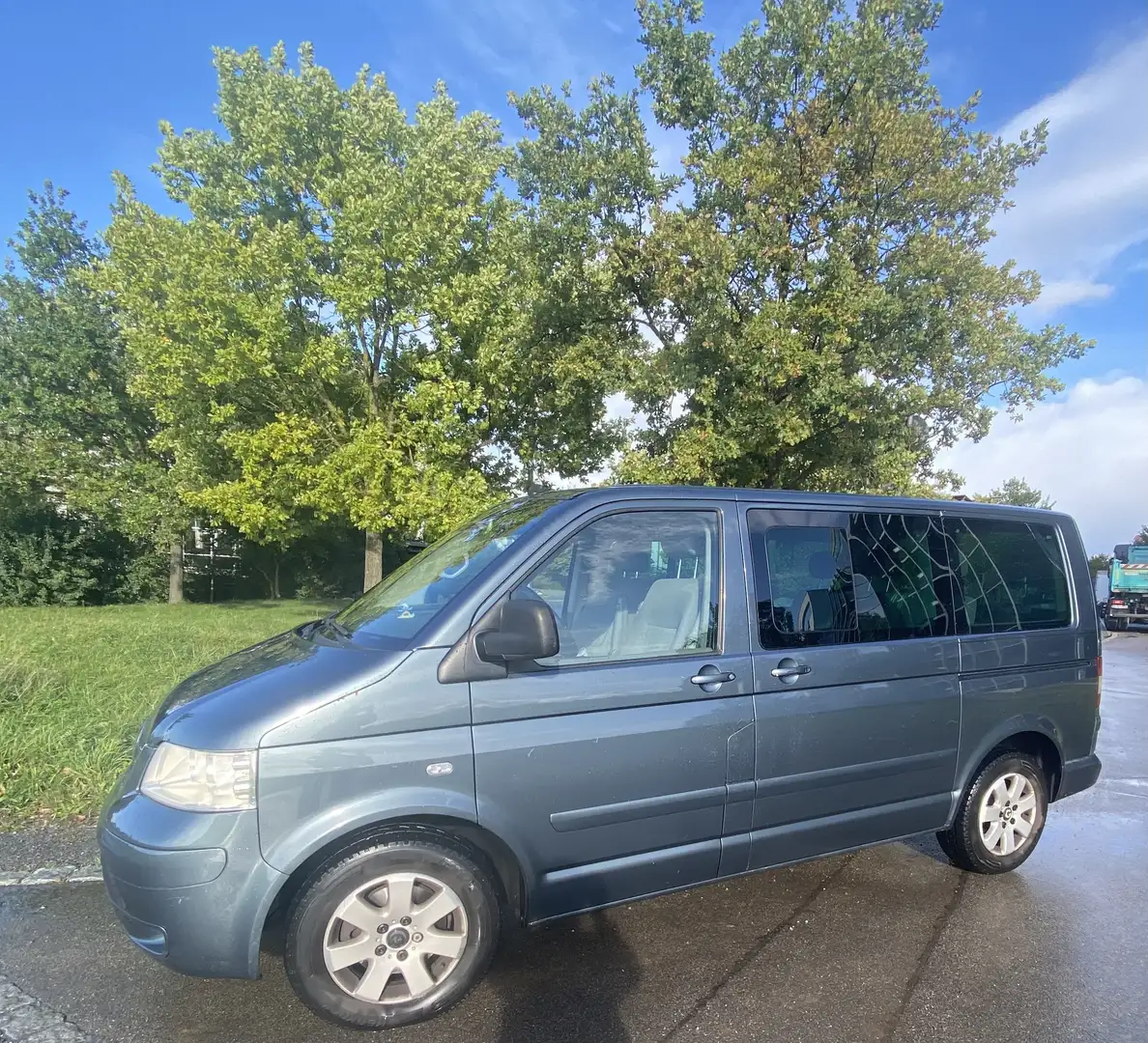 Volkswagen T5 California Multivan Comfortline Grau - 2