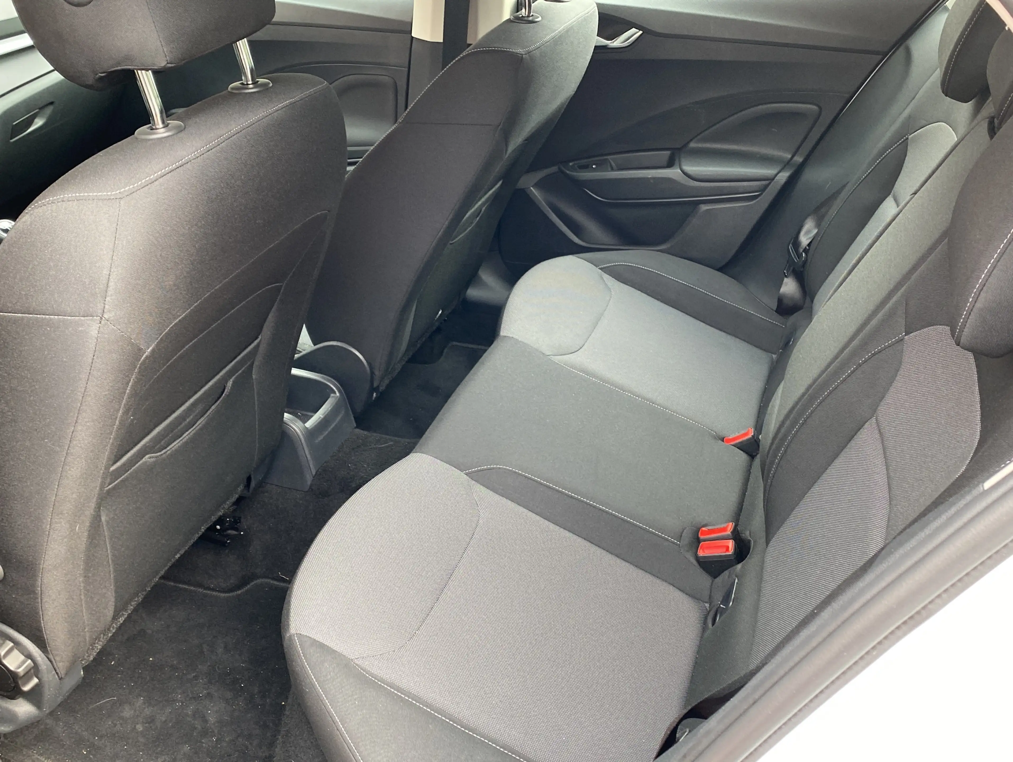 Skoda Fabia 1.0 Ambition*Navi*LED*Kessy*Einparkhilfe — photo 10