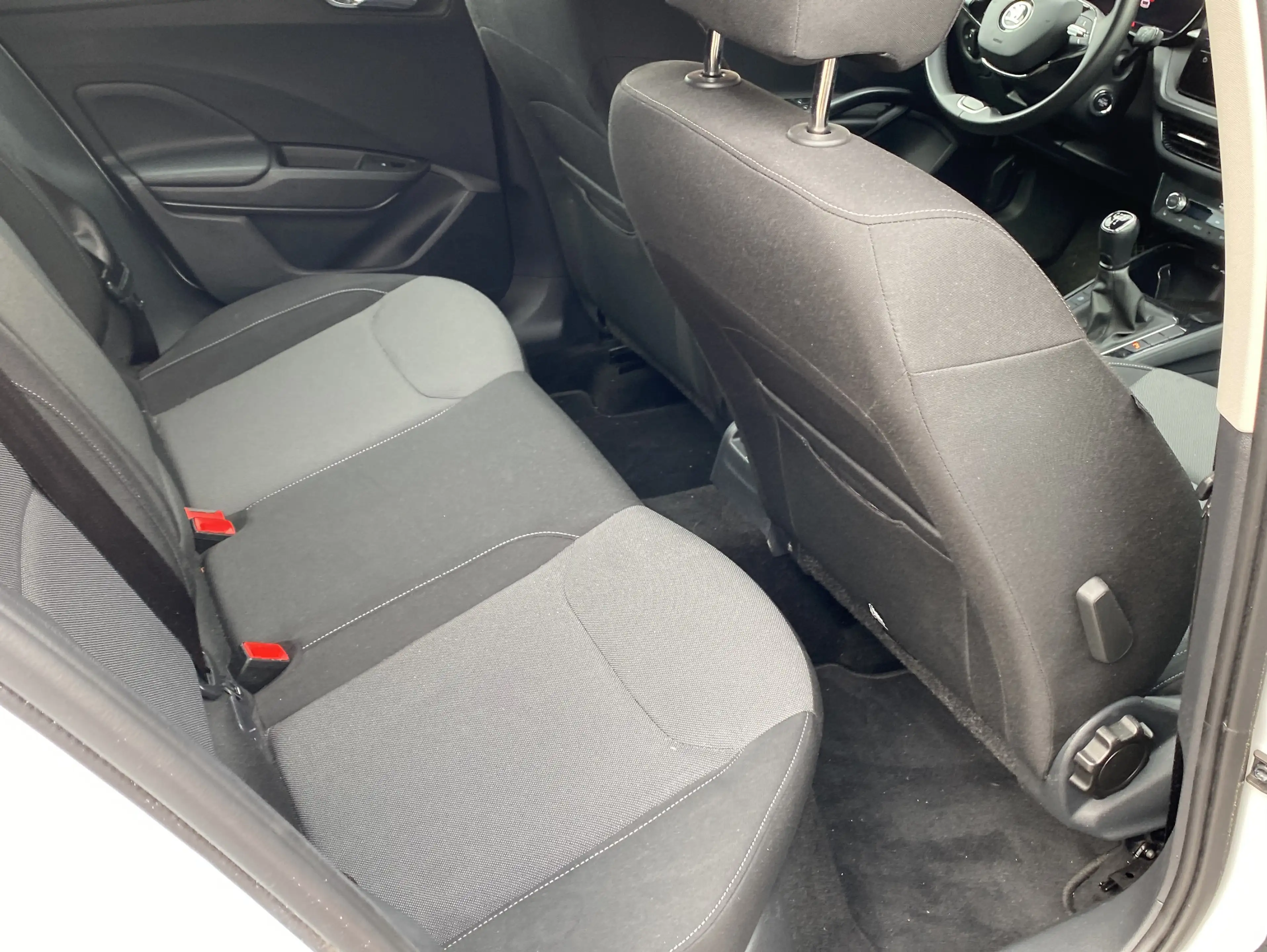 Skoda Fabia 1.0 Ambition*Navi*LED*Kessy*Einparkhilfe — photo 14