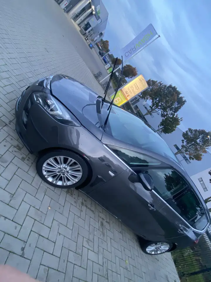 Opel Zafira Tourer