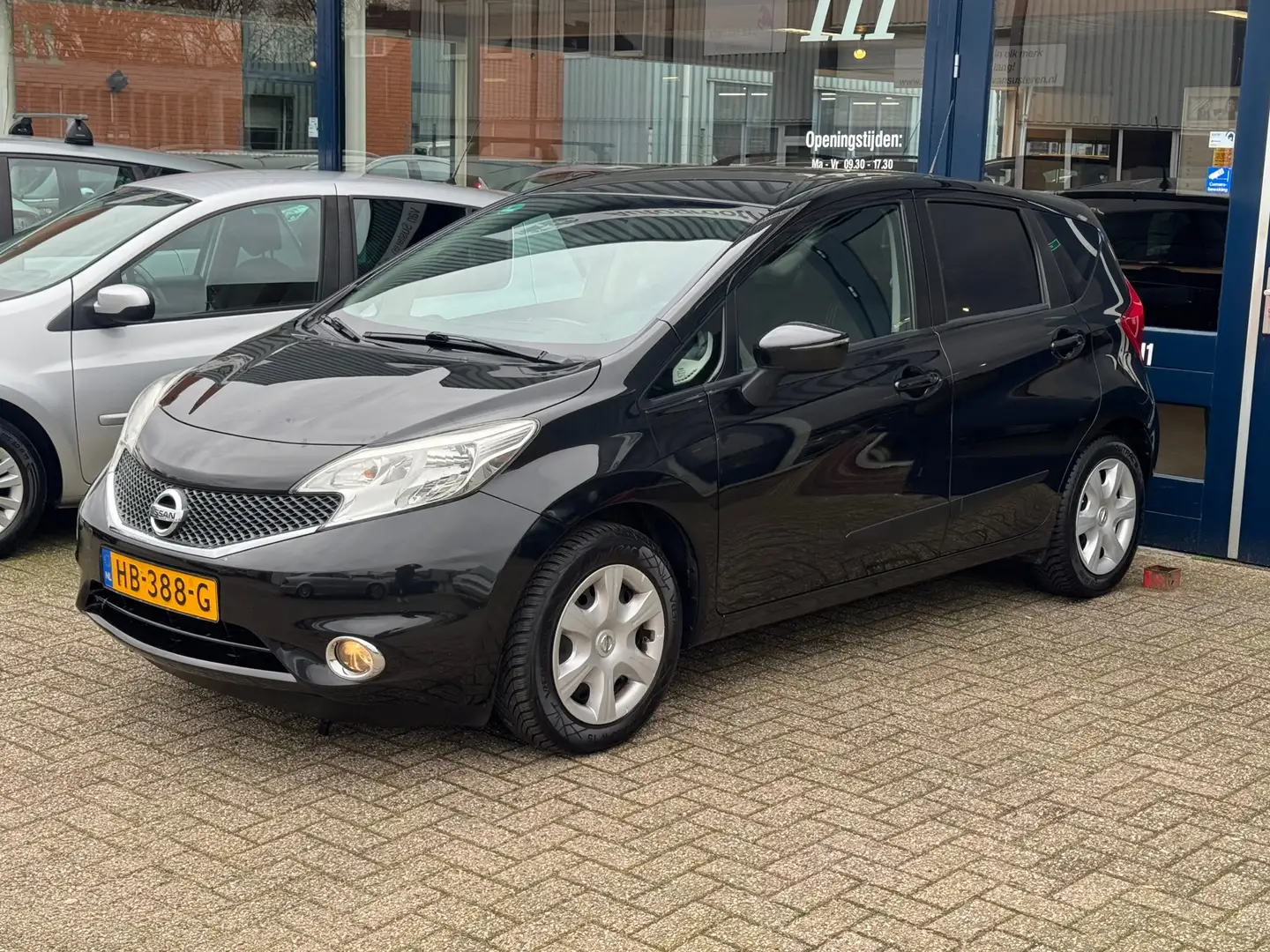 Nissan Note 1.2 DIG-S Connect Edition 98PK 5 deurs! NL AUTO NA Zwart - 2