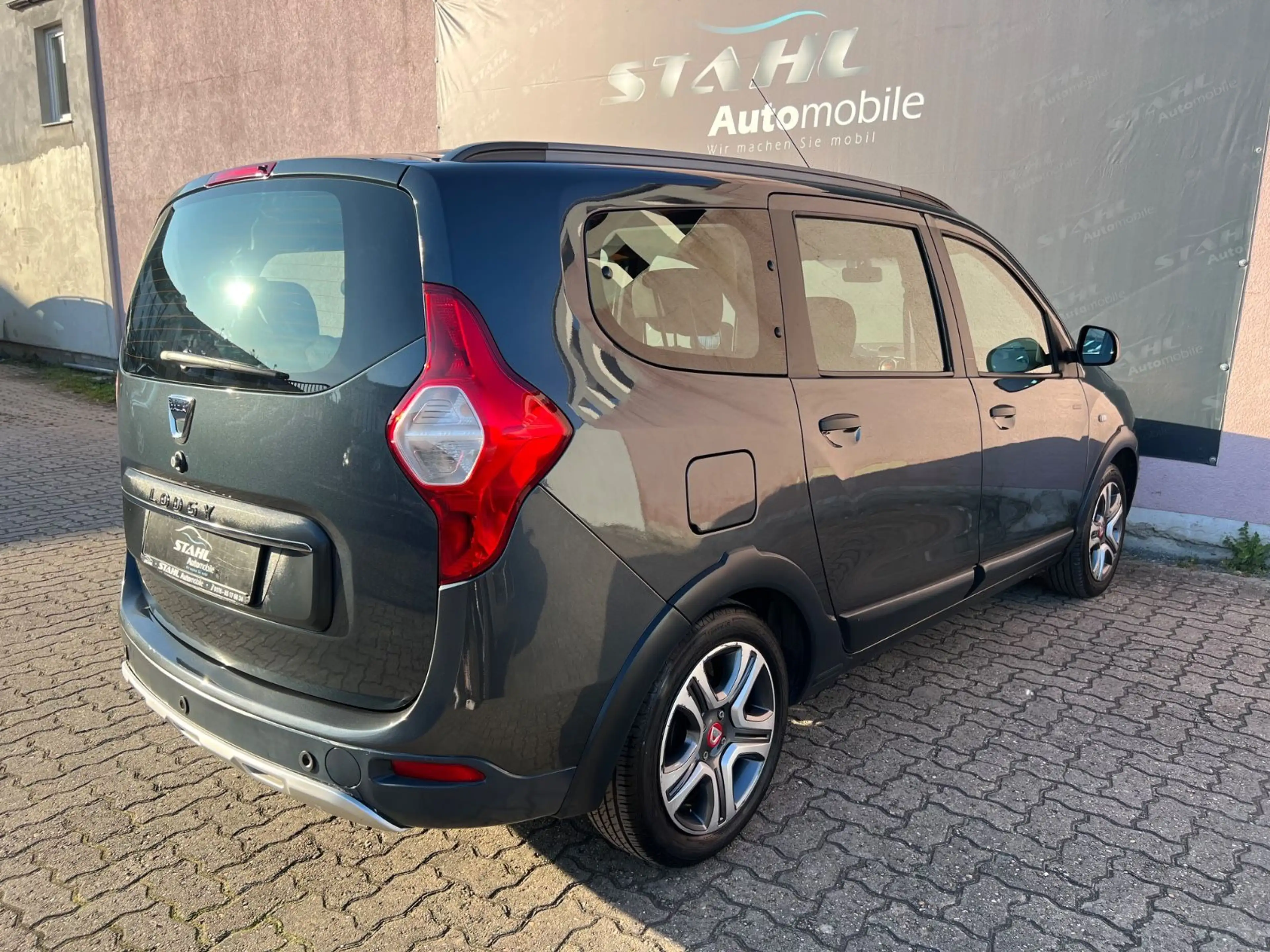 Dacia Lodgy Stepway Plus*Techroad*1.Hand*7-Sitzer*Top! — photo 6