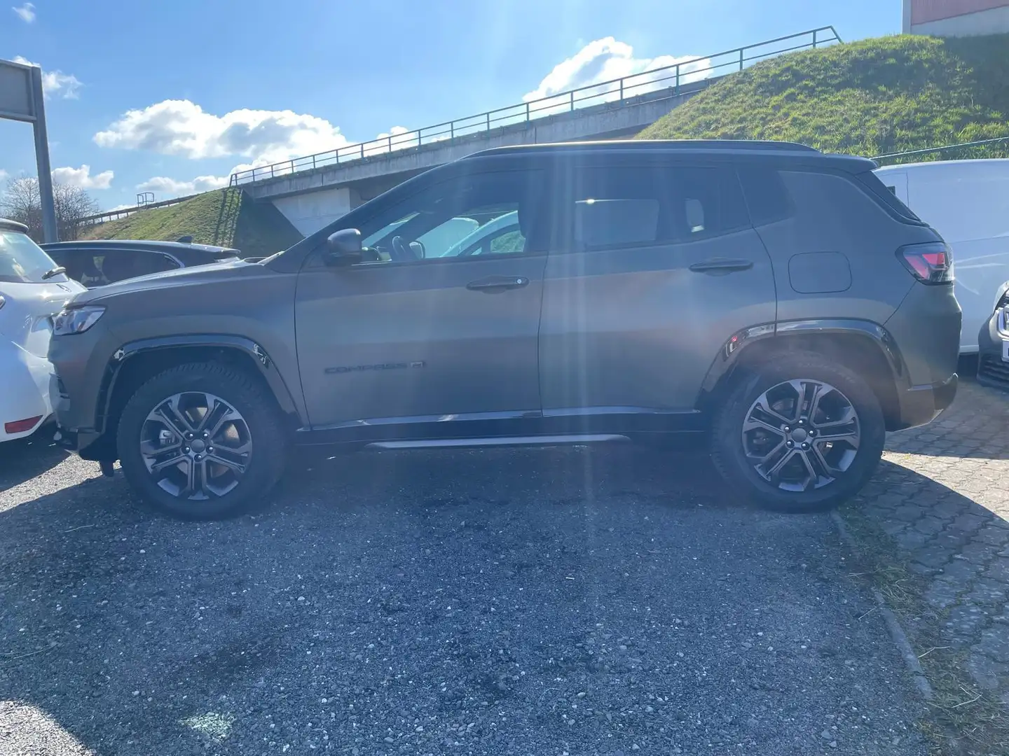 Jeep Compass SONDERMODELL 80th ANNIV. 4WD|AUTOMATIK Grün - 2