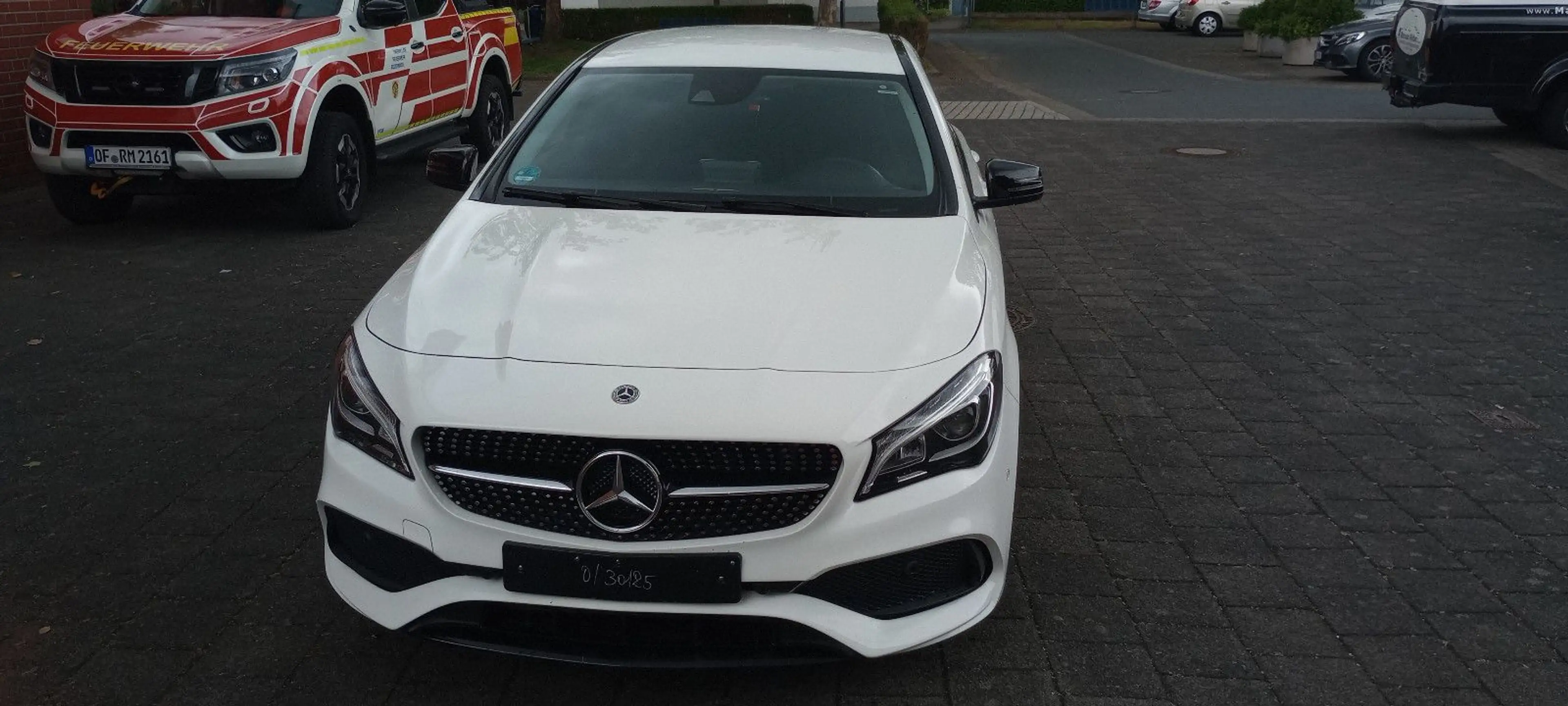 Mercedes-Benz CLA 200 AMG Auto Navi Rückf eHeckk Scheckheft — photo 10