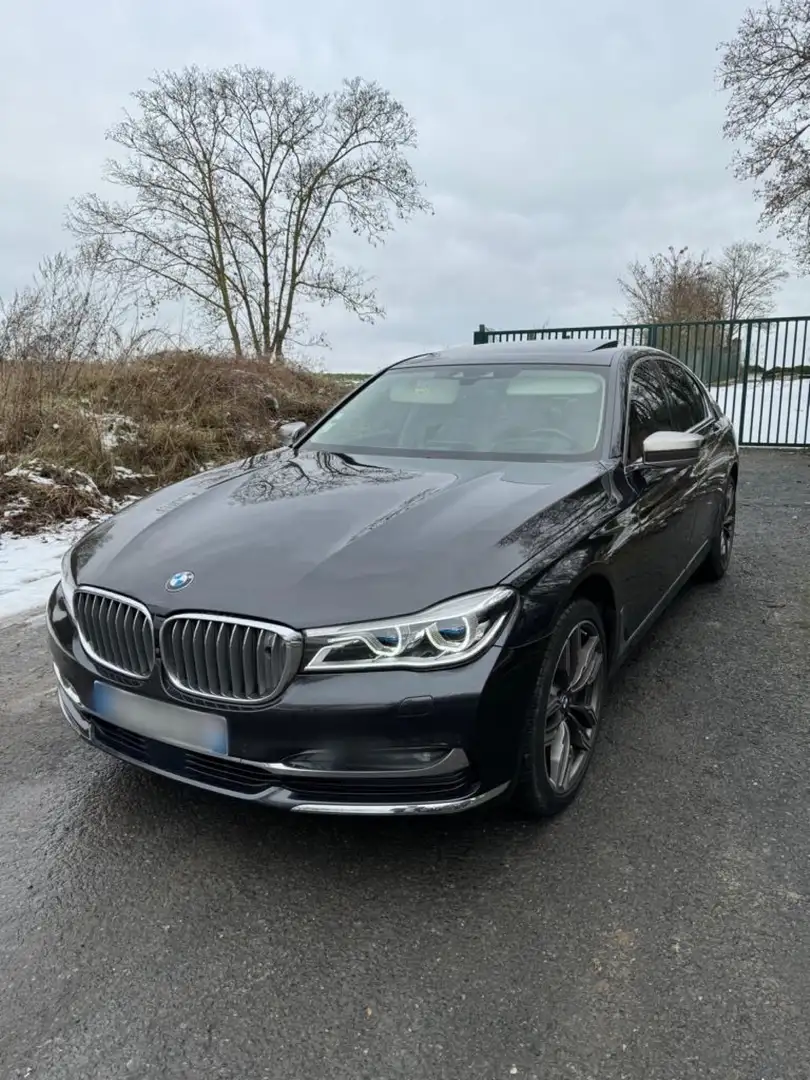 BMW 750 750i xDrive 450 ch Exclusive A Gris - 2
