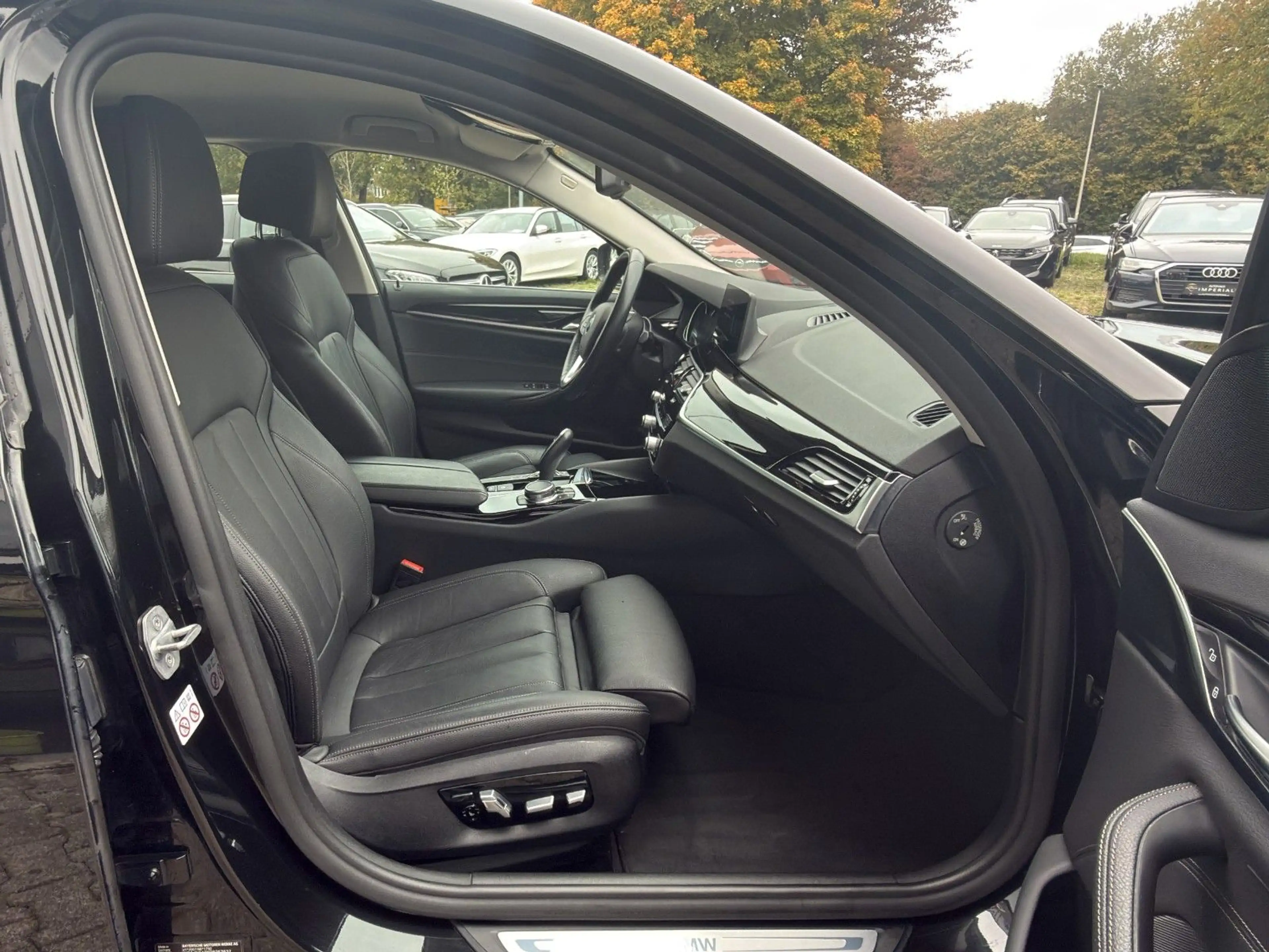 BMW 530 dxDr LEDER-KOMFORT+HUD+ACC+360°+AdLED+AdDRIVE — photo 20