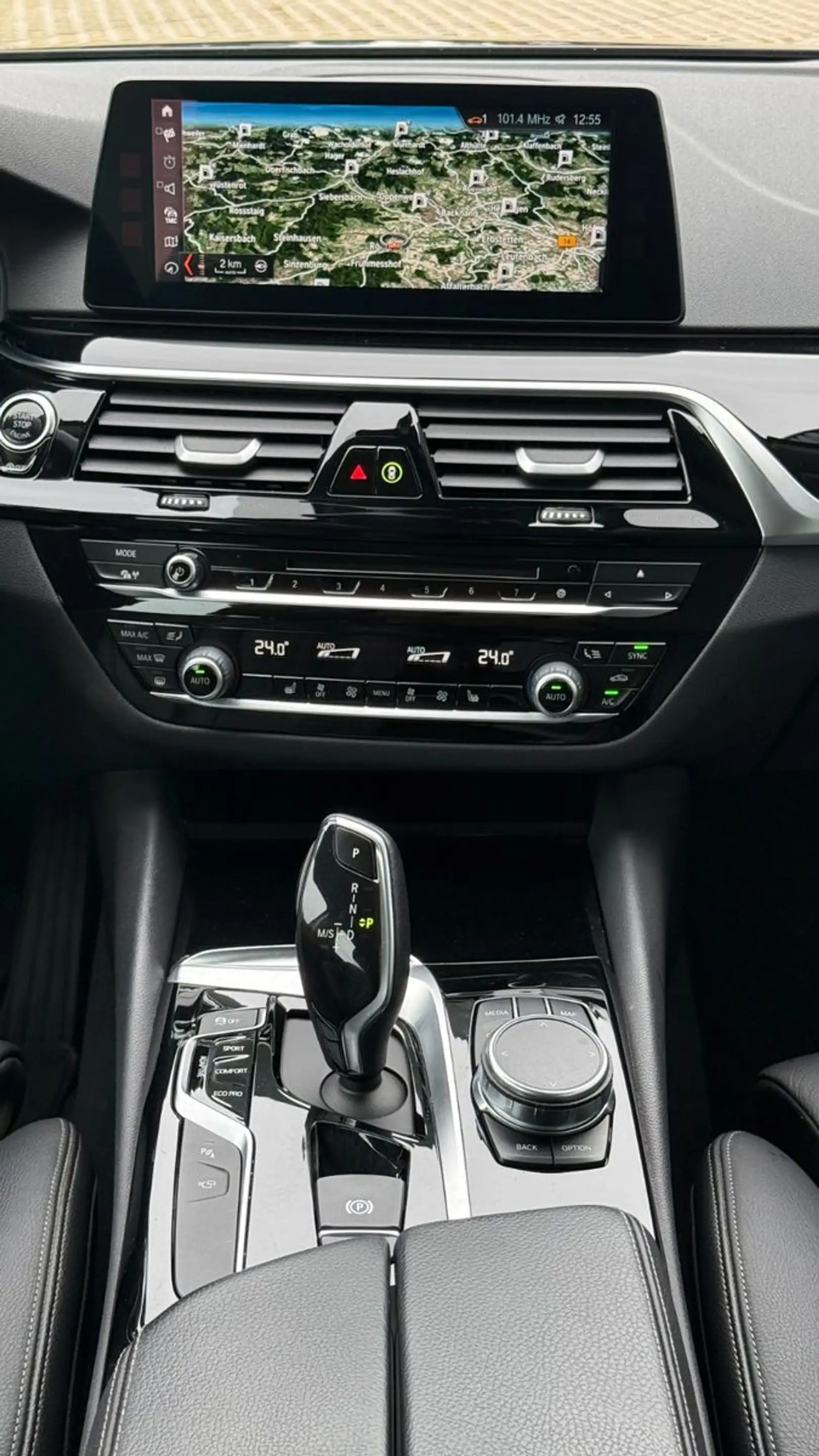 BMW 530 dxDr LEDER-KOMFORT+HUD+ACC+360°+AdLED+AdDRIVE — photo 12