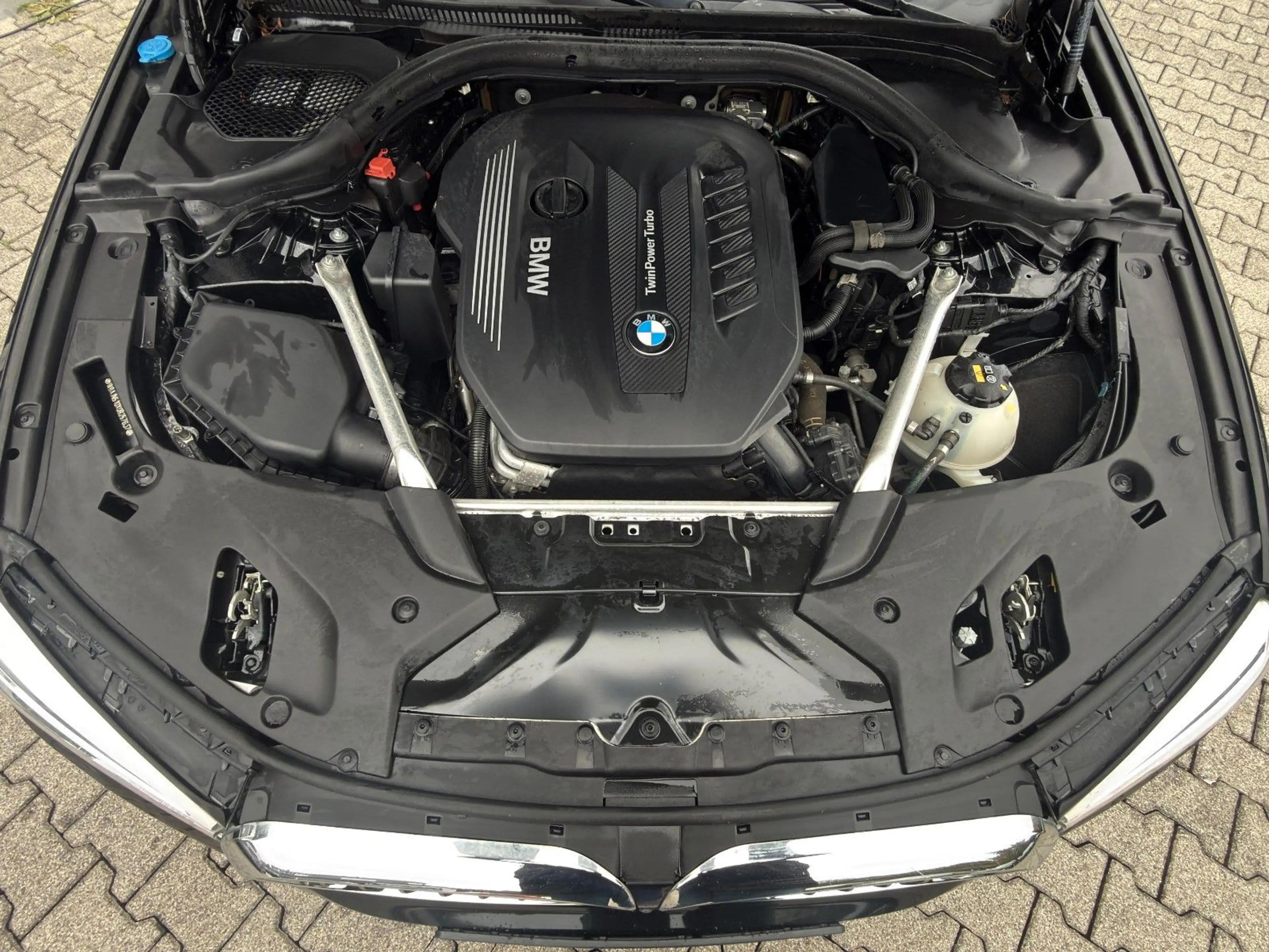 BMW 530 dxDr LEDER-KOMFORT+HUD+ACC+360°+AdLED+AdDRIVE — photo 47