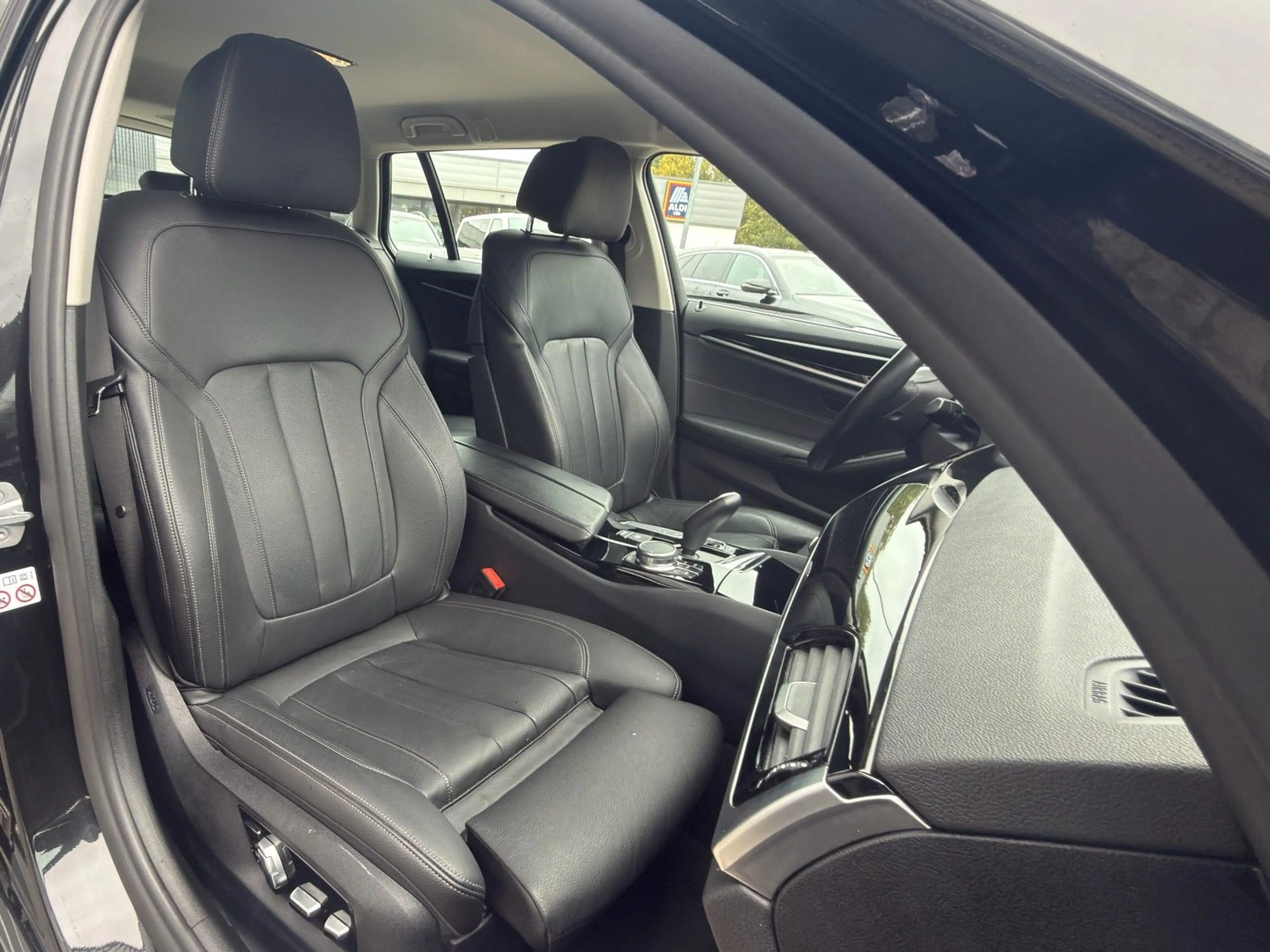 BMW 530 dxDr LEDER-KOMFORT+HUD+ACC+360°+AdLED+AdDRIVE — photo 21