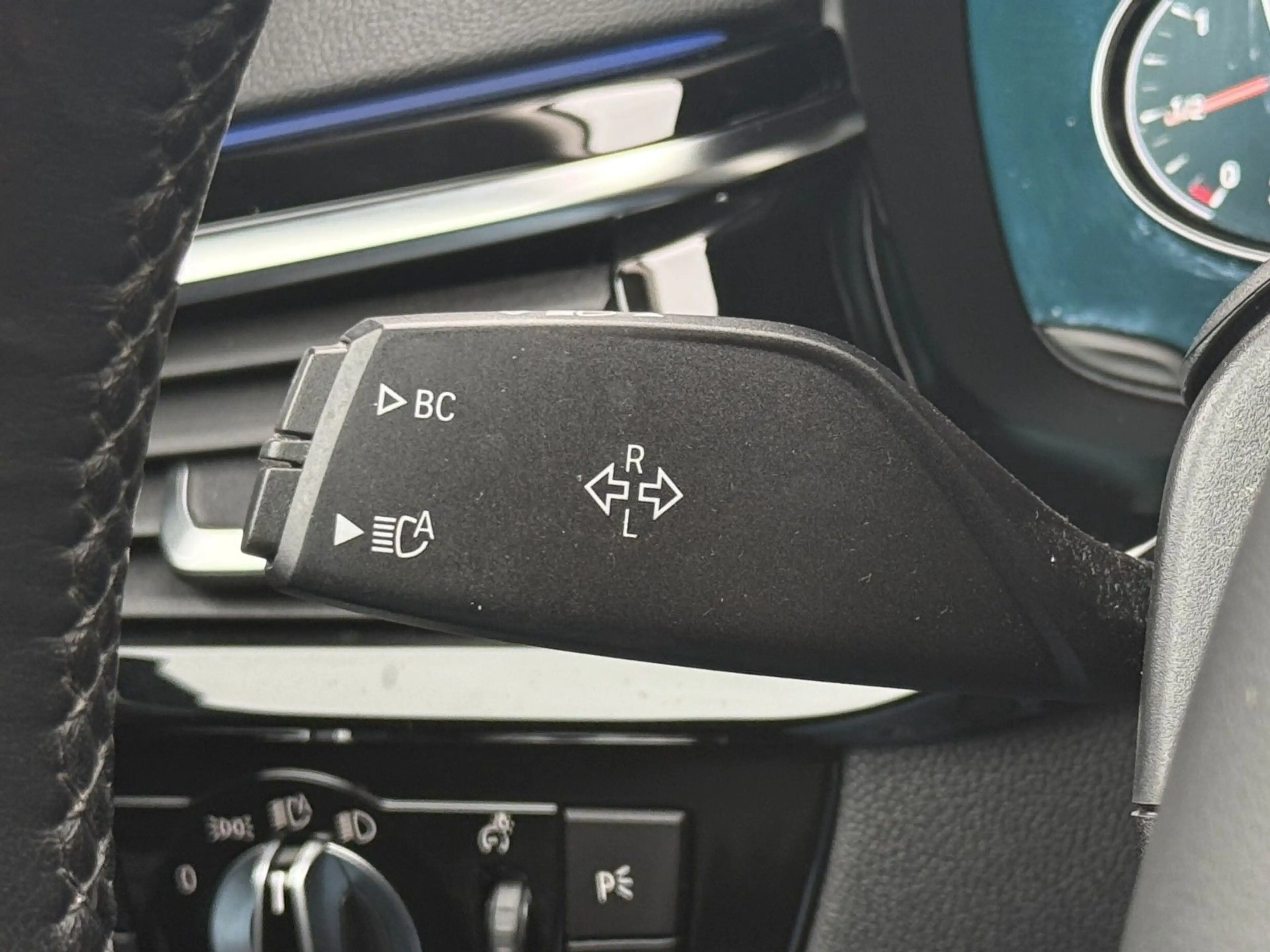 BMW 530 dxDr LEDER-KOMFORT+HUD+ACC+360°+AdLED+AdDRIVE — photo 26