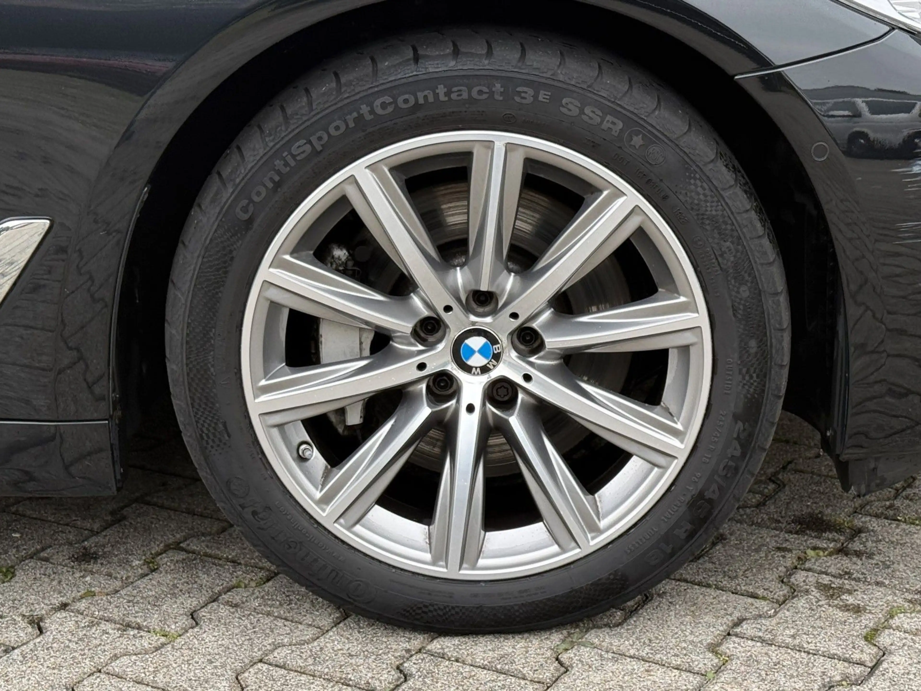 BMW 530 dxDr LEDER-KOMFORT+HUD+ACC+360°+AdLED+AdDRIVE — photo 46