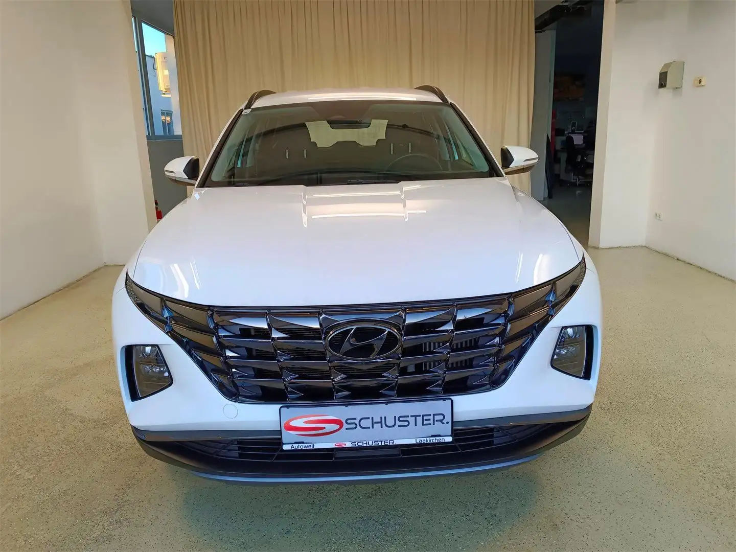 Hyundai TUCSON Tucson 1,6 T-GDI 2WD Smart Line Weiß - 2