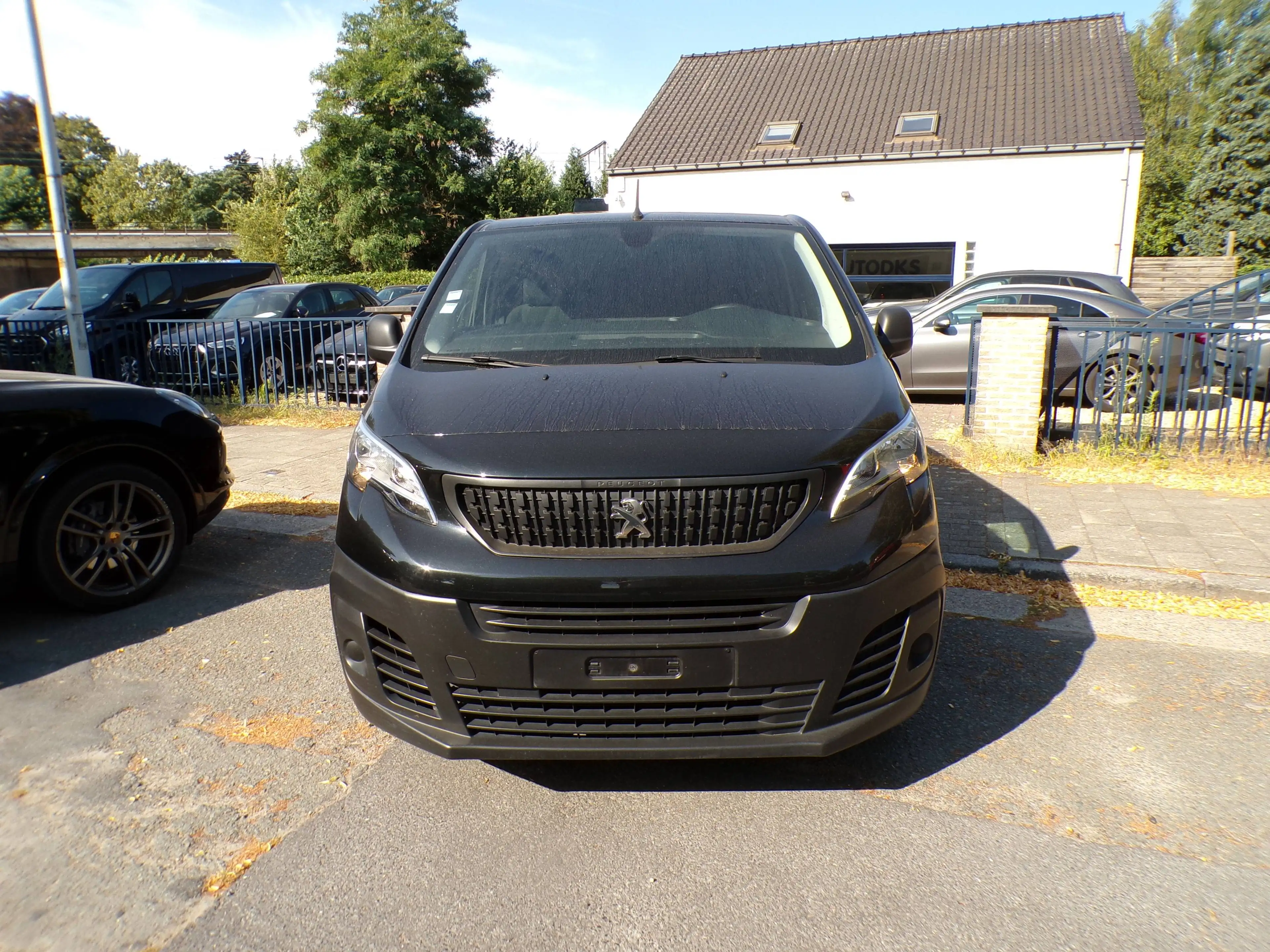 Peugeot Expert 2.0D 145pk AUTOMAAT 12500 netto zonder btw. — photo 2