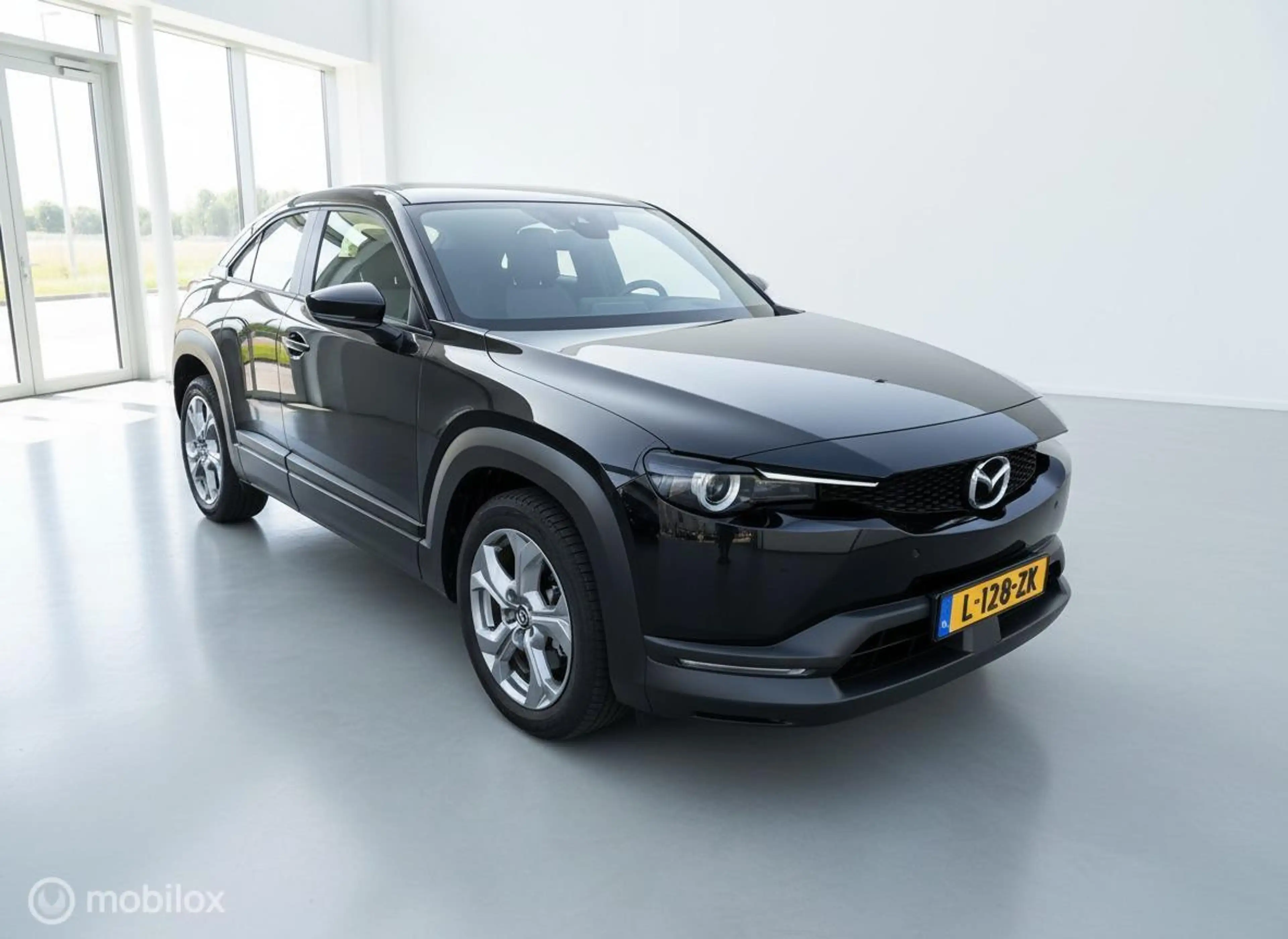 Mazda MX-30 e-SkyActiv 145 | 36 kWh | SOH 95% | MOBA | Camera — photo 8
