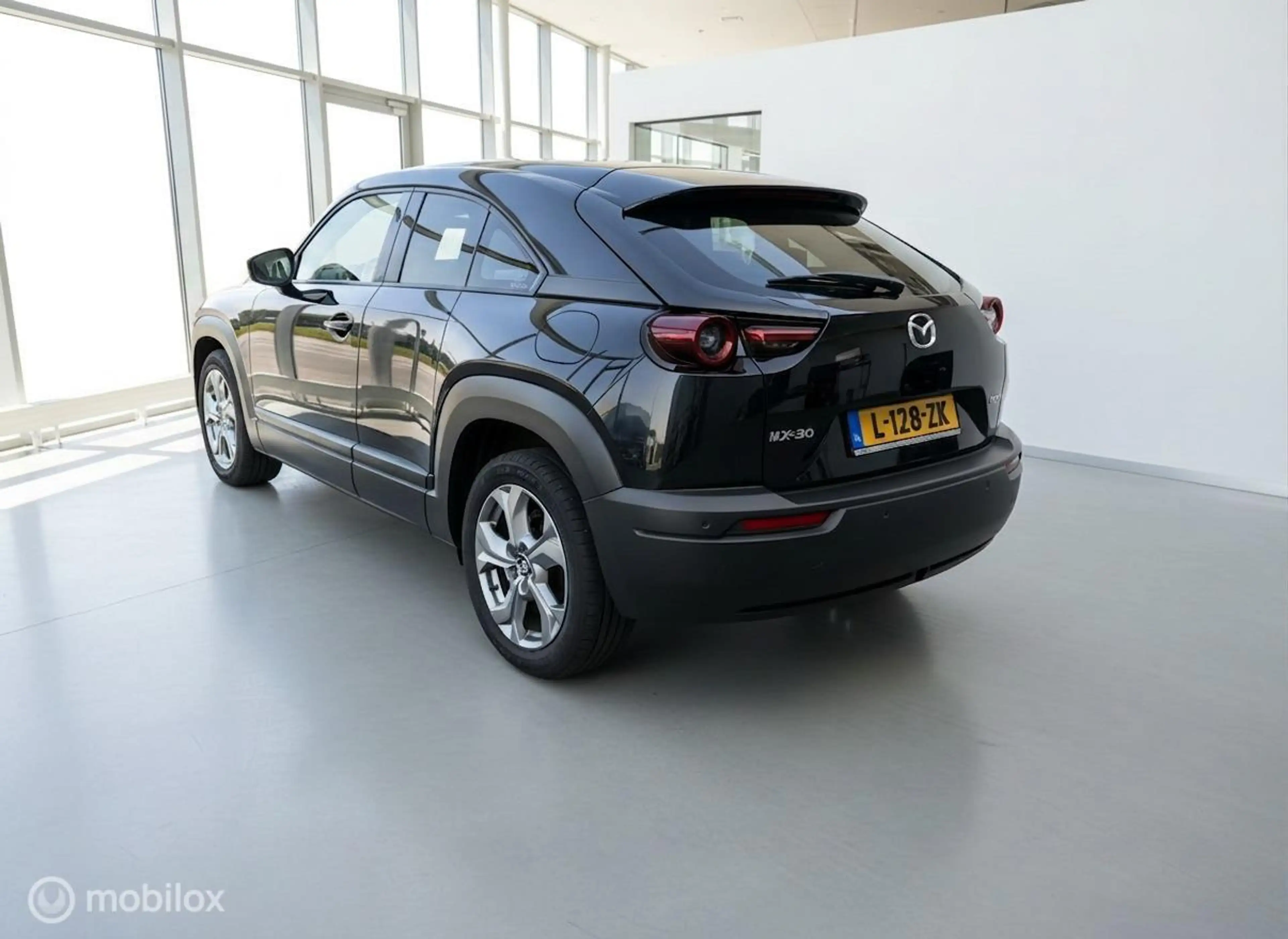 Mazda MX-30 e-SkyActiv 145 | 36 kWh | SOH 95% | MOBA | Camera — photo 4