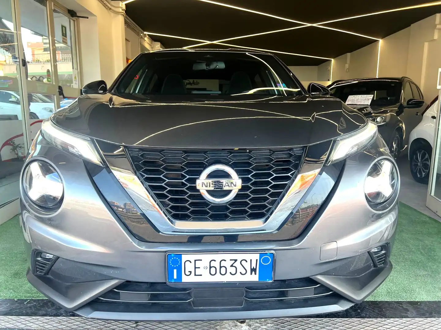 Nissan Juke 1.0 N-114cv AUTOMATICA*NO VINCOLI FINANZ*AZIENDALE Gris - 2