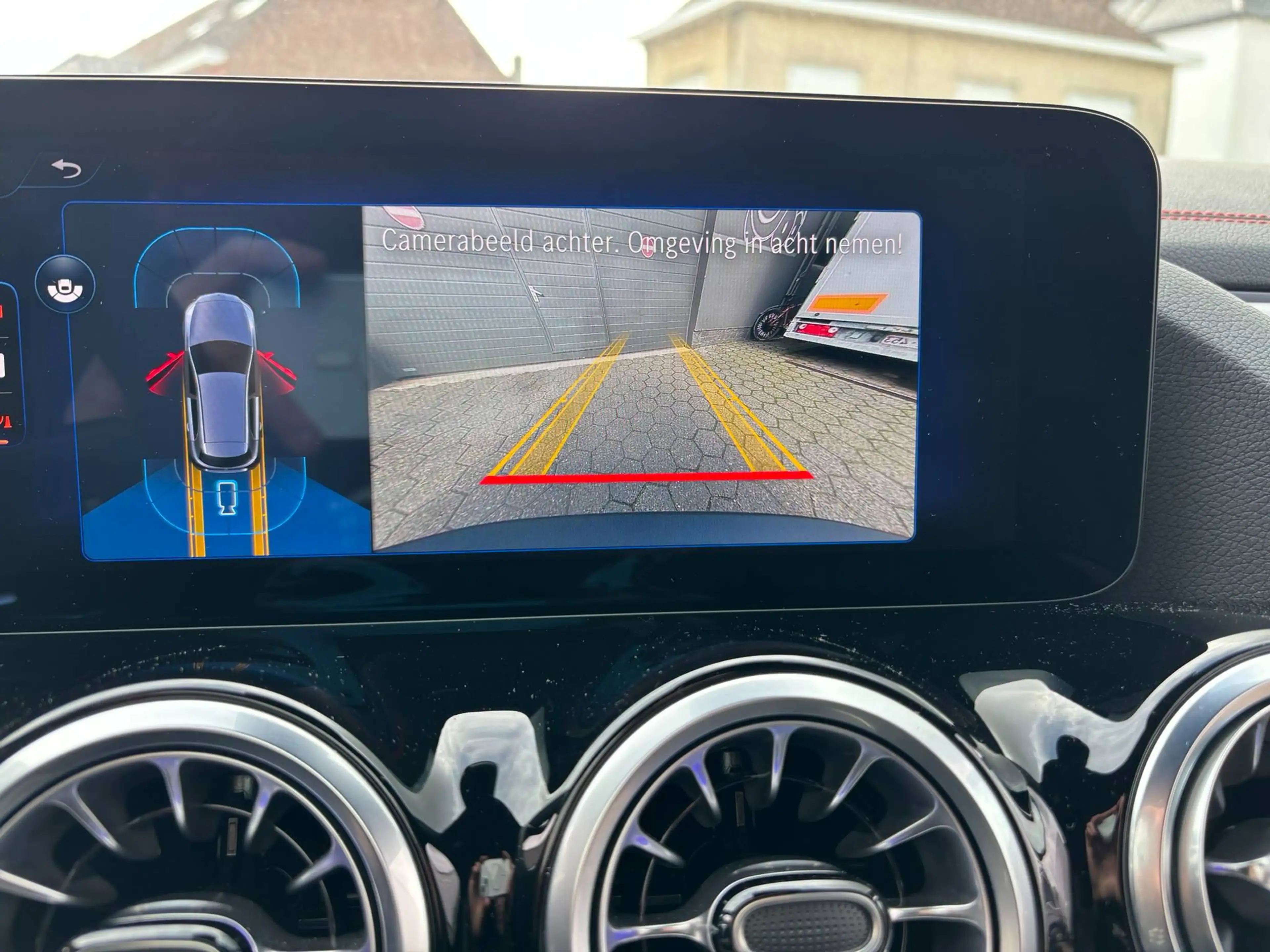 Mercedes-Benz EQA 300 EQA 66.5 kWh 300 4-Matic AMG Line AMG Line — photo 14