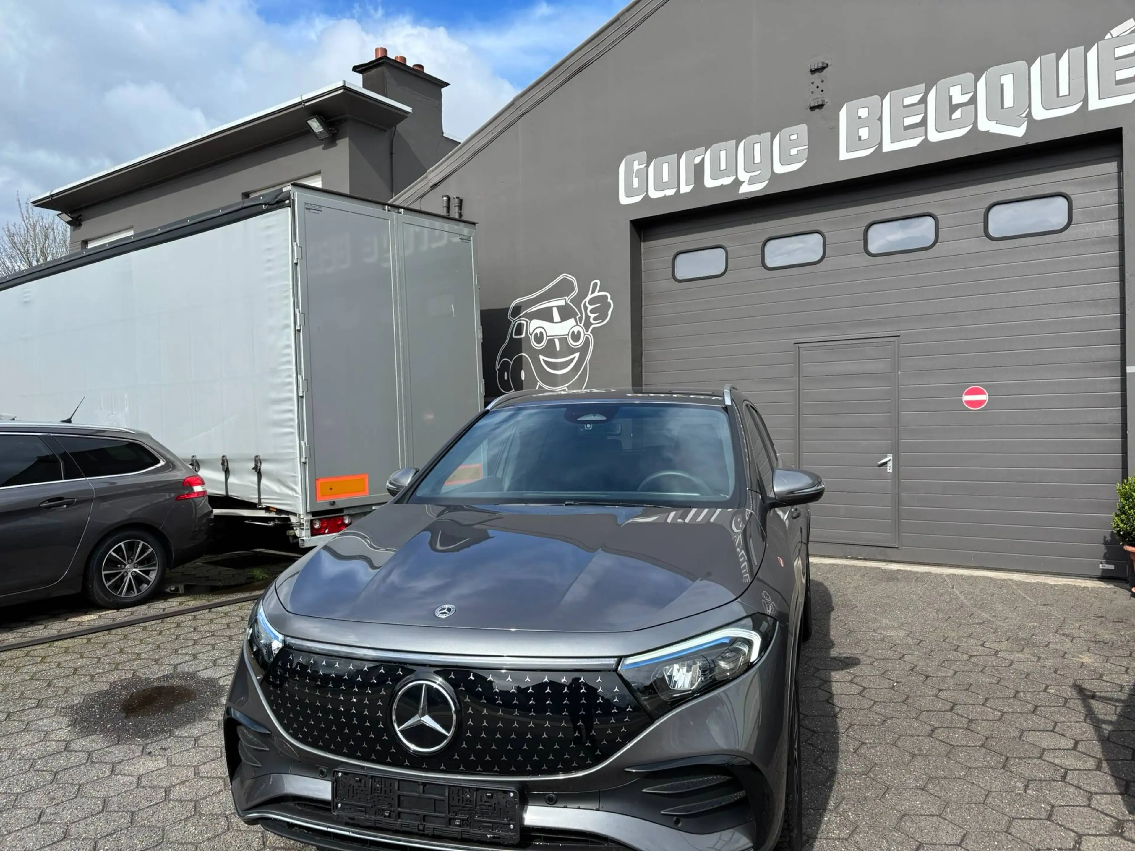 Mercedes-Benz EQA 300 EQA 66.5 kWh 300 4-Matic AMG Line AMG Line