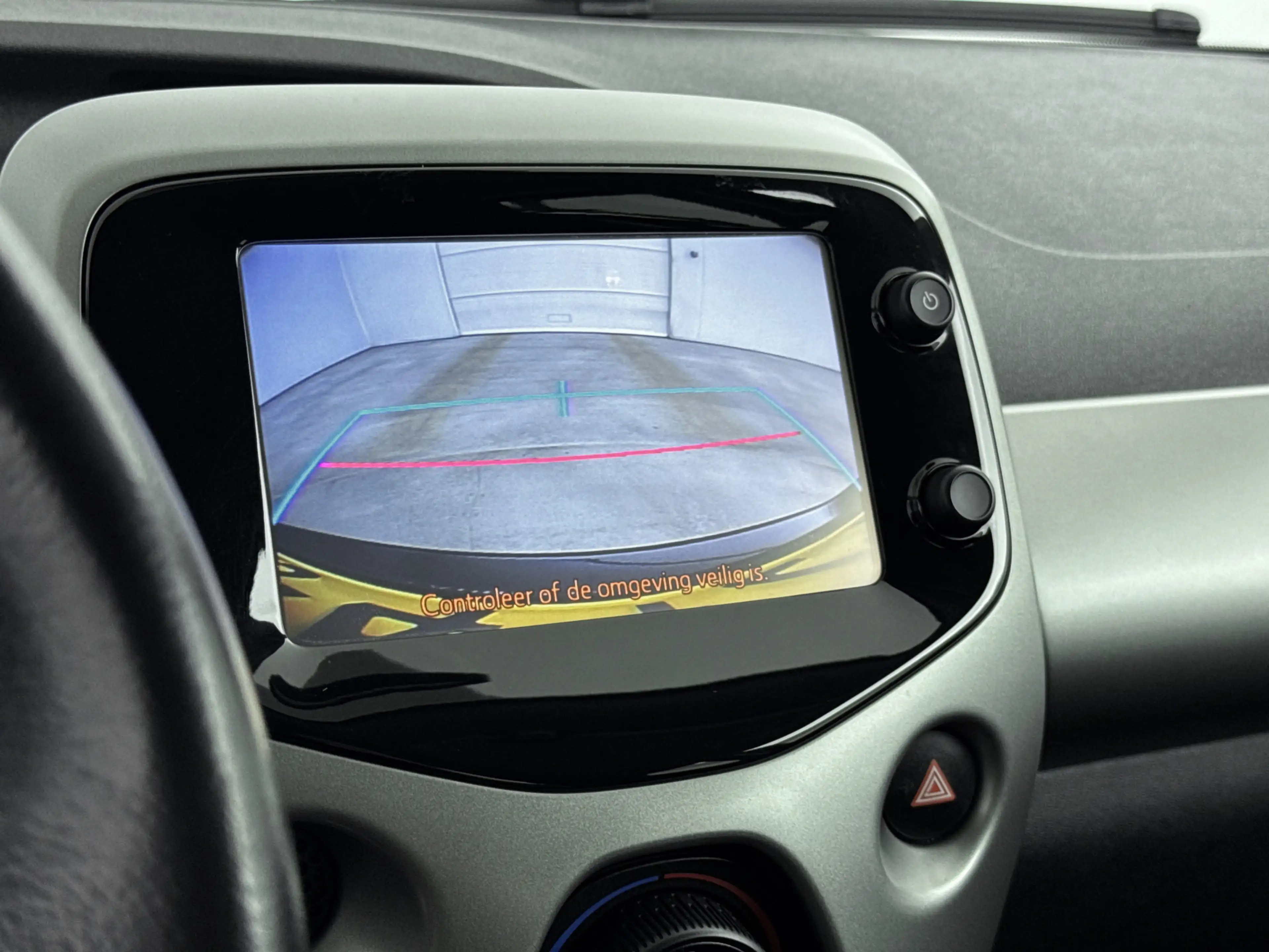 Toyota Aygo 1.0 VVT-i x-play | Parkeercamera | Airco | Metalli — photo 8