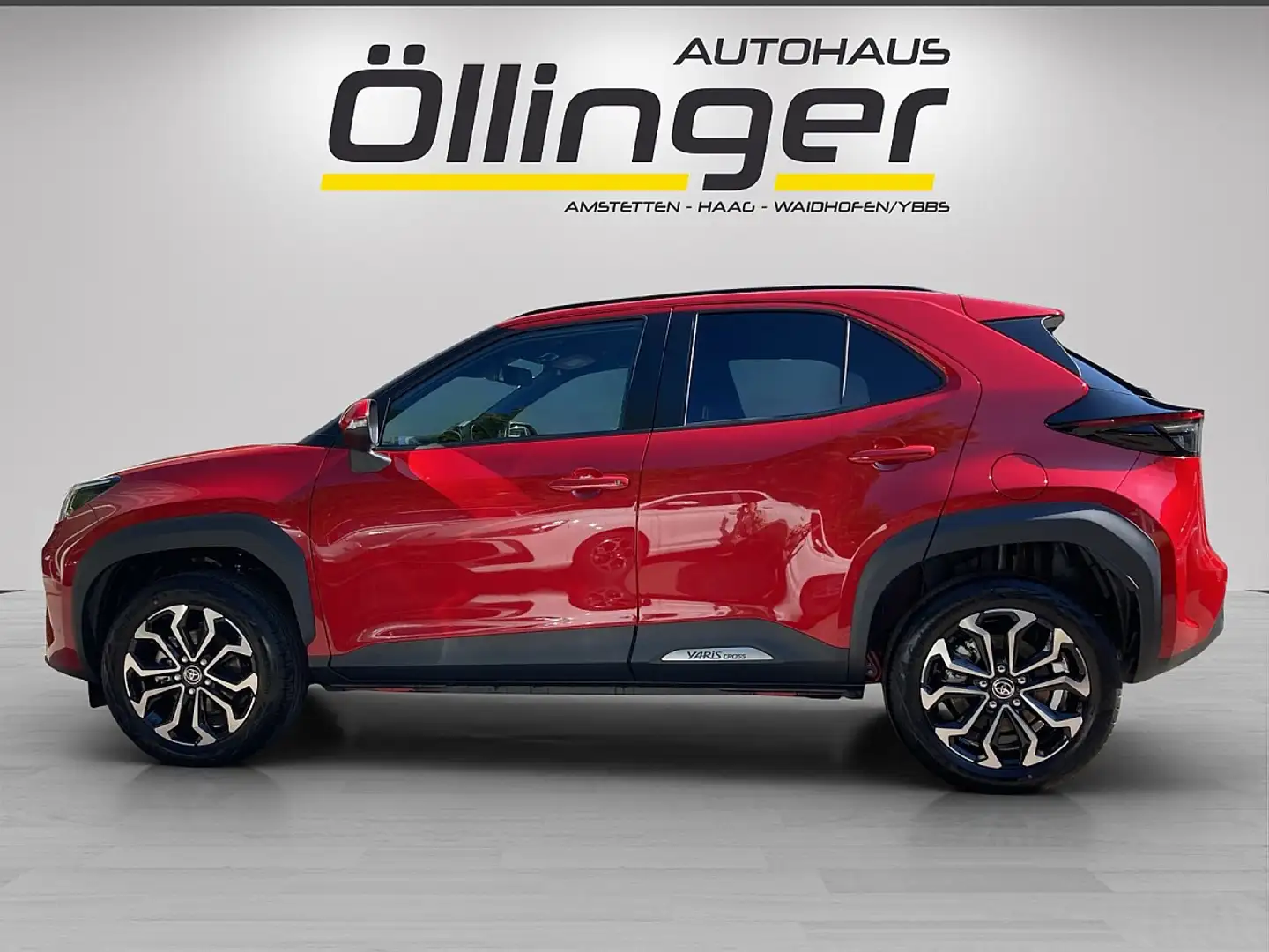 Toyota Yaris Cross 1,5 VVT-i Hybrid Active Drive Aut. Rot - 2