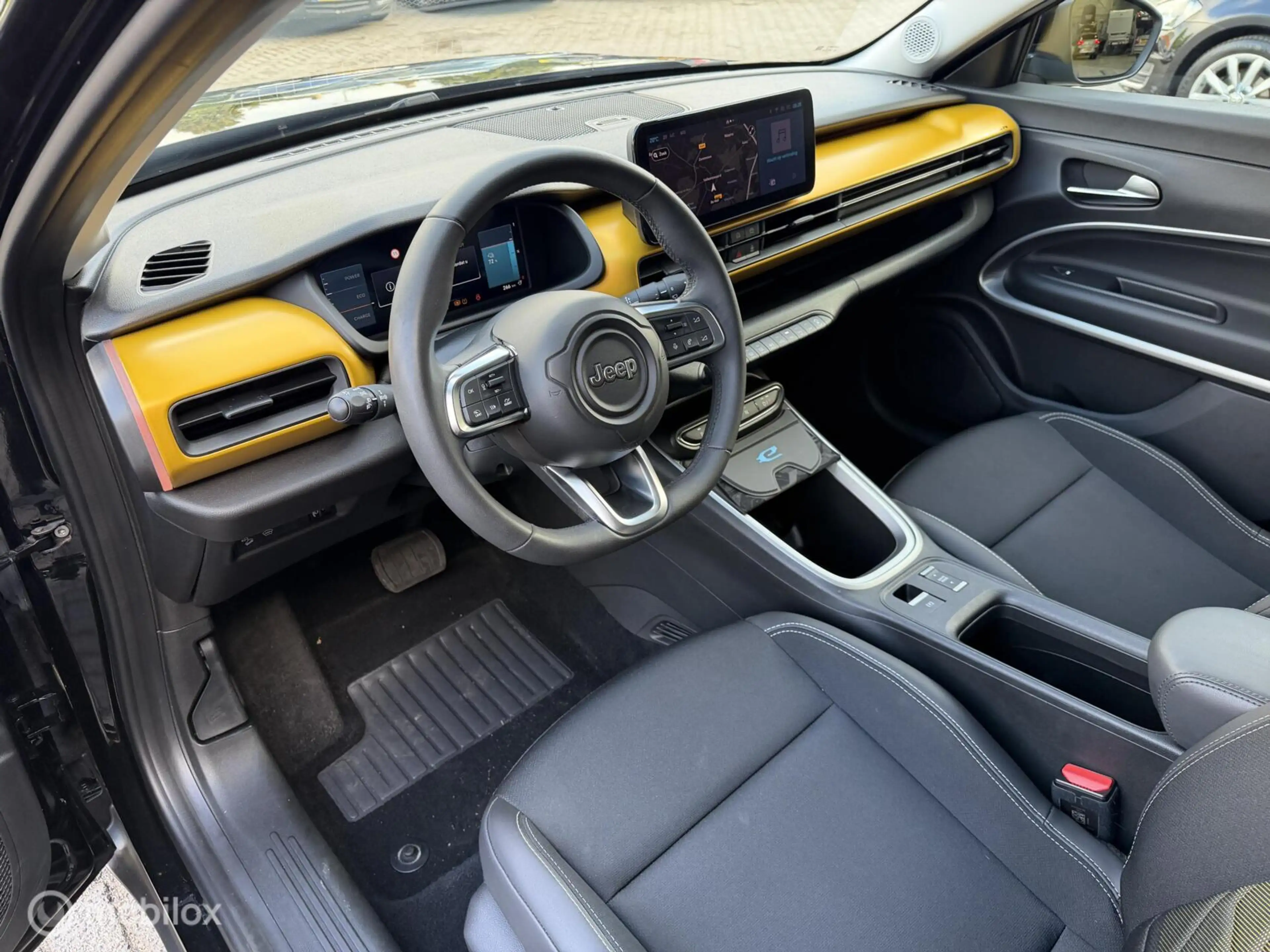 Jeep Avenger Summit 54 kWh NAVI*CAMERA*ACC*PDC*CARPLAY*LED* — photo 7
