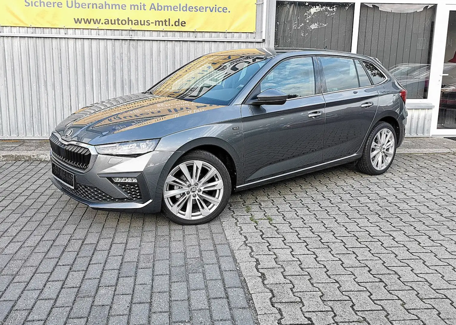 Skoda Scala 1.0TSI DSG AHK SportPaket 3xHeizung 18Zoll Grau - 2