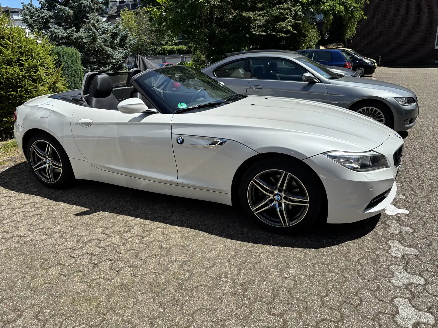BMW Z4 sDrive18i - TÜV + Inspektion neu Alb - 1