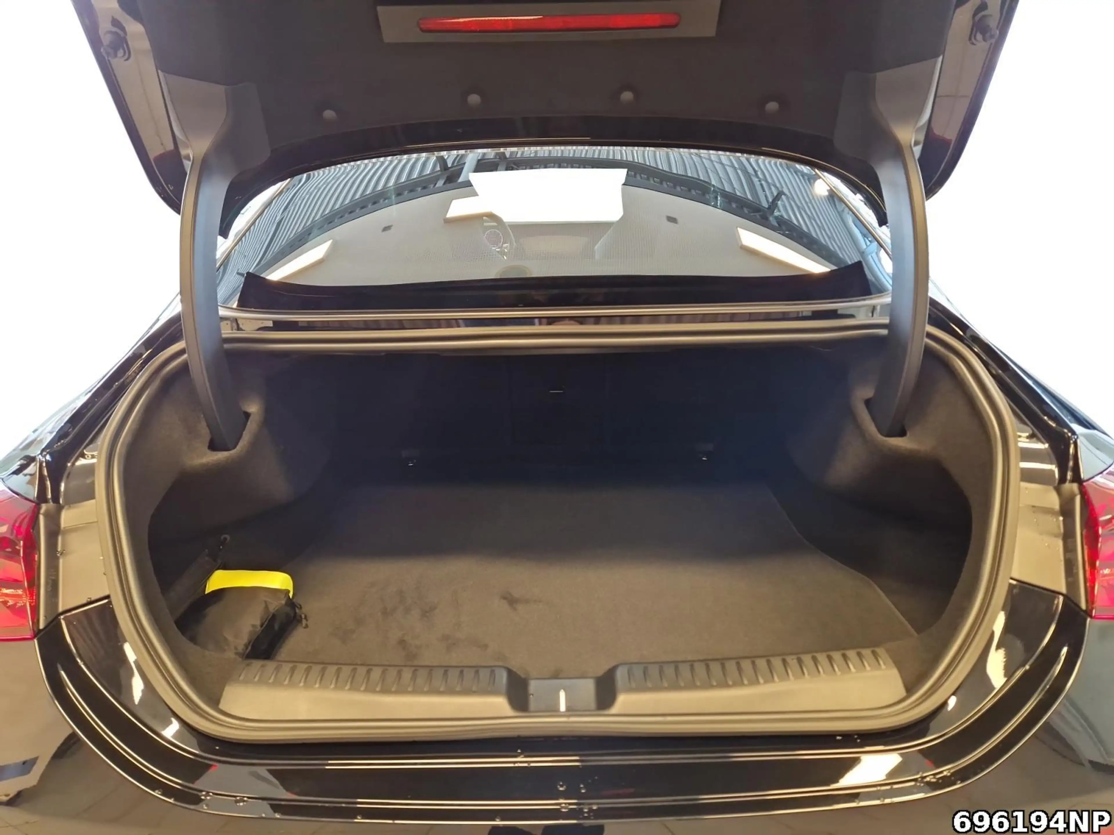 Mercedes-Benz CLA 200 AMG-LINE+BURMESTER+AHK+DISTRONIC+MULTIB — photo 6