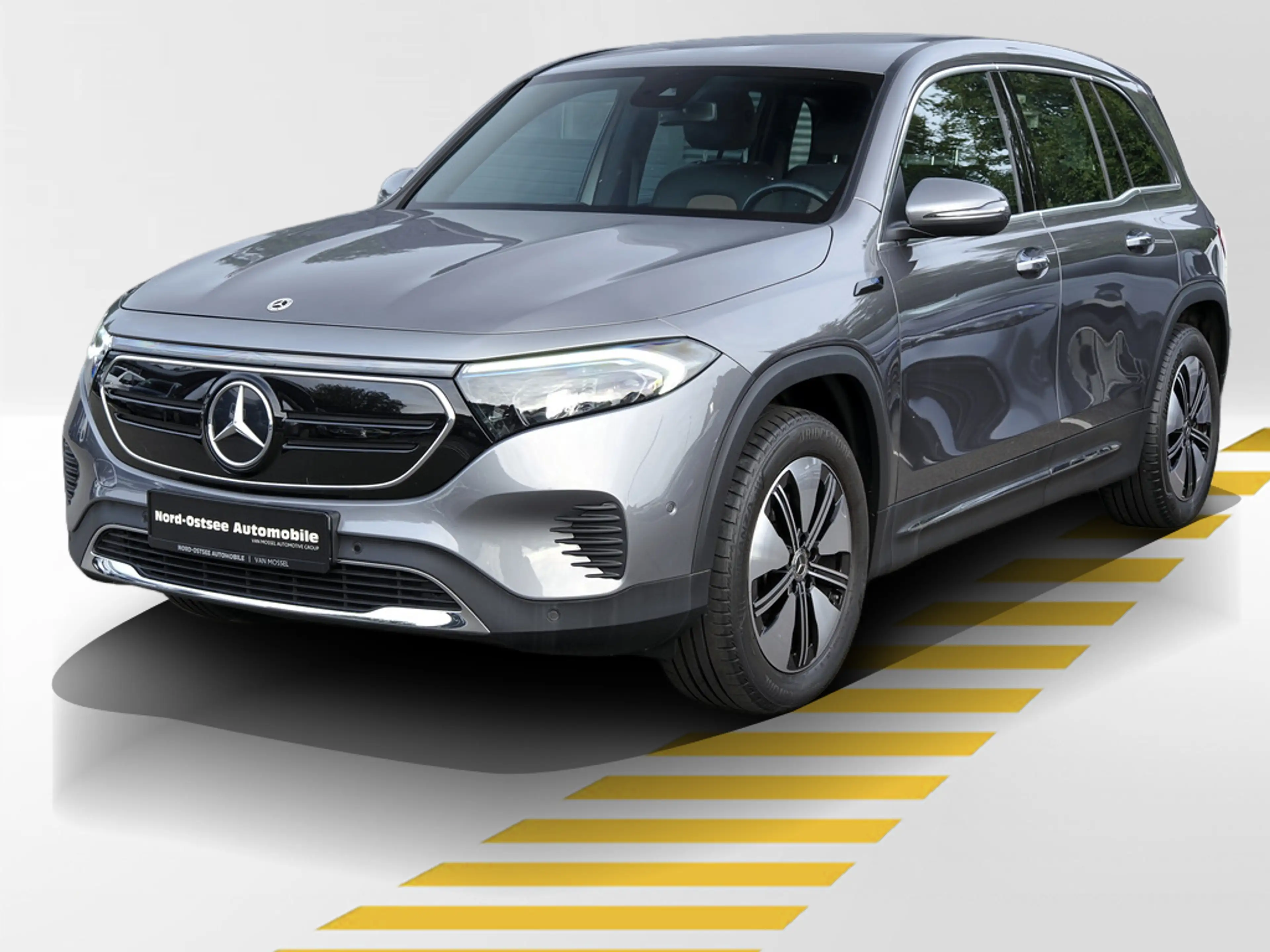 Mercedes-Benz EQB 300 4M ELECTRIC ART ADVANCED+ LED KAMERA — photo 2