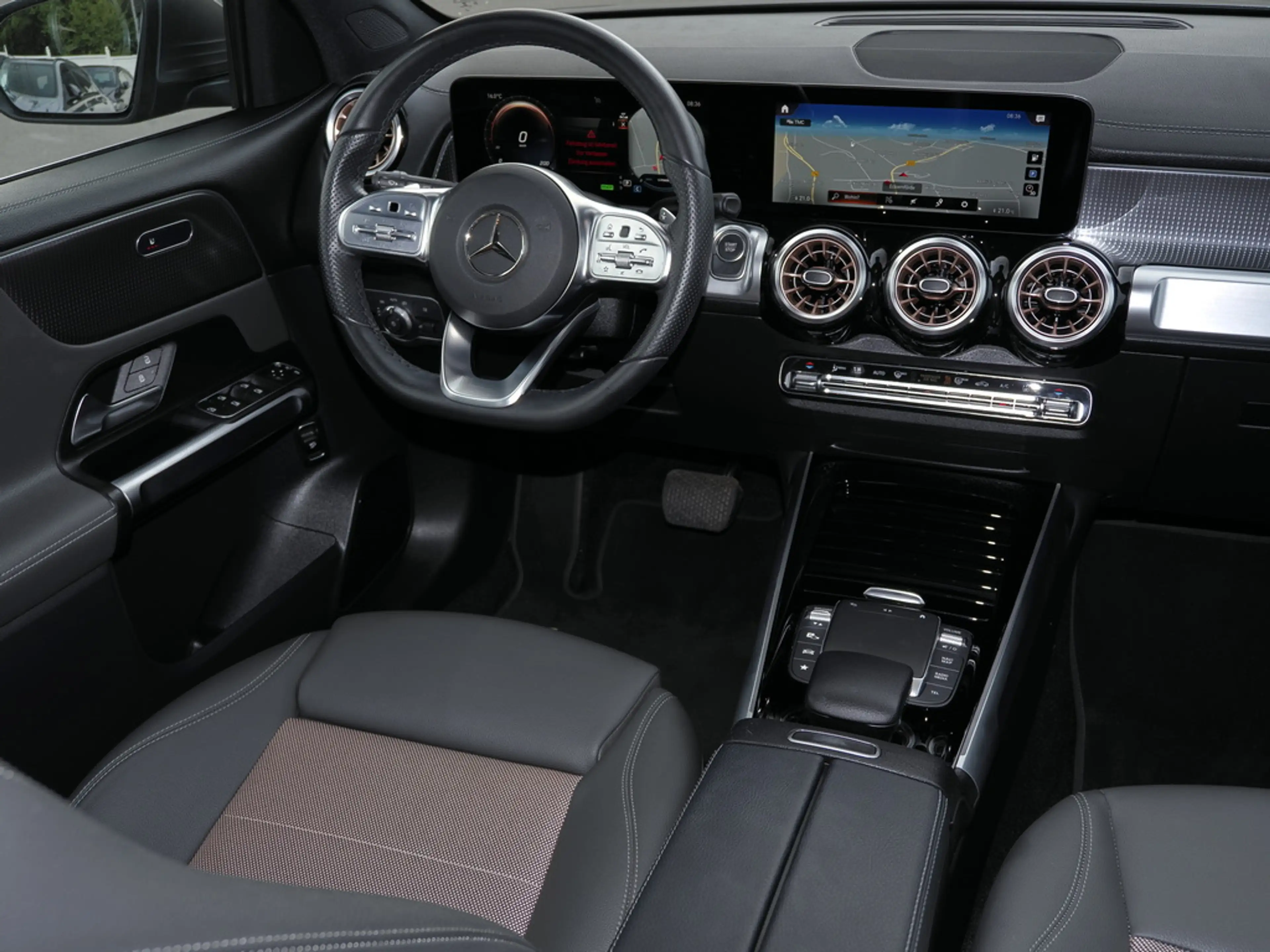 Mercedes-Benz EQB 300 4M ELECTRIC ART ADVANCED+ LED KAMERA — photo 10