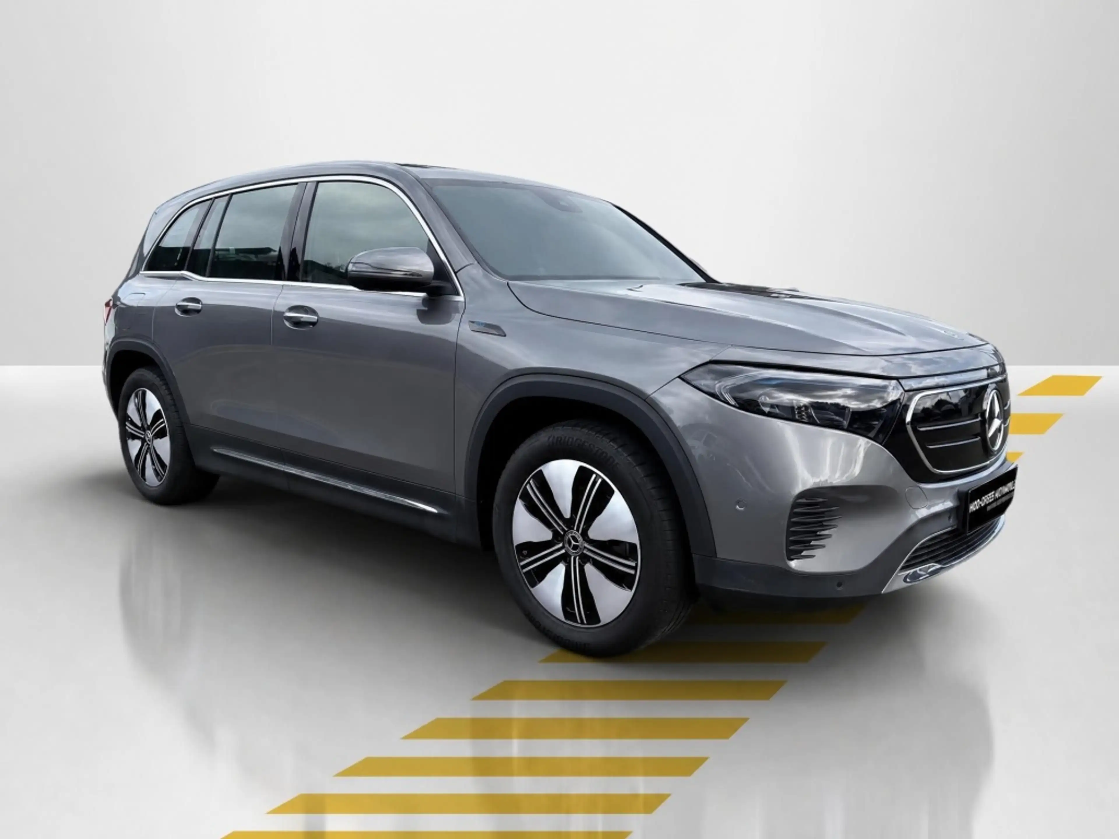 Mercedes-Benz EQB 300 4M ELECTRIC ART ADVANCED+ LED KAMERA — photo 17