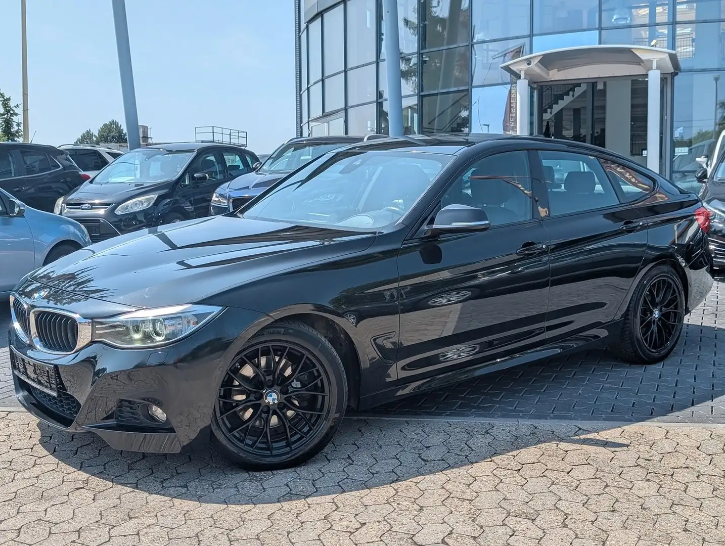 BMW 330 d GT M-Sport xDrive PDC. Navi. BT. Nero - 2