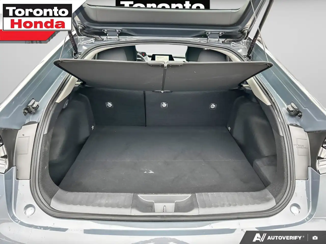 Toyota Prius снимка Toyota Prius