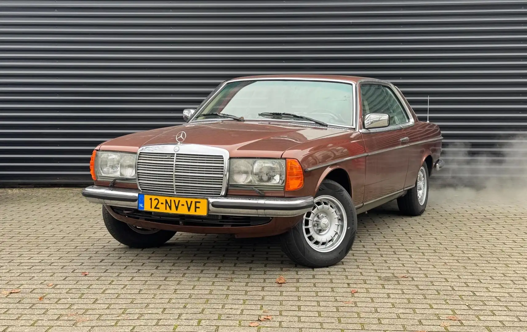 Mercedes-Benz CE 280 (W123) Coupe | Automaat | LPG | Schuifdak Braun - 1