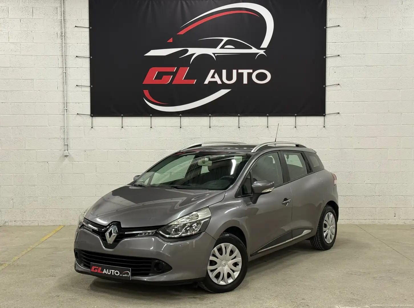 Renault Clio 1.5 DCi * NAVIGATION * AIRCO * Grijs - 1