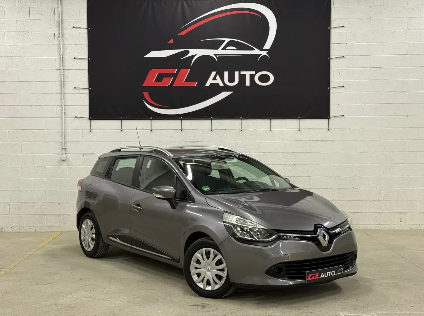 Renault Clio 1.5 DCi * NAVIGATION * AIRCO * Grijs - 2