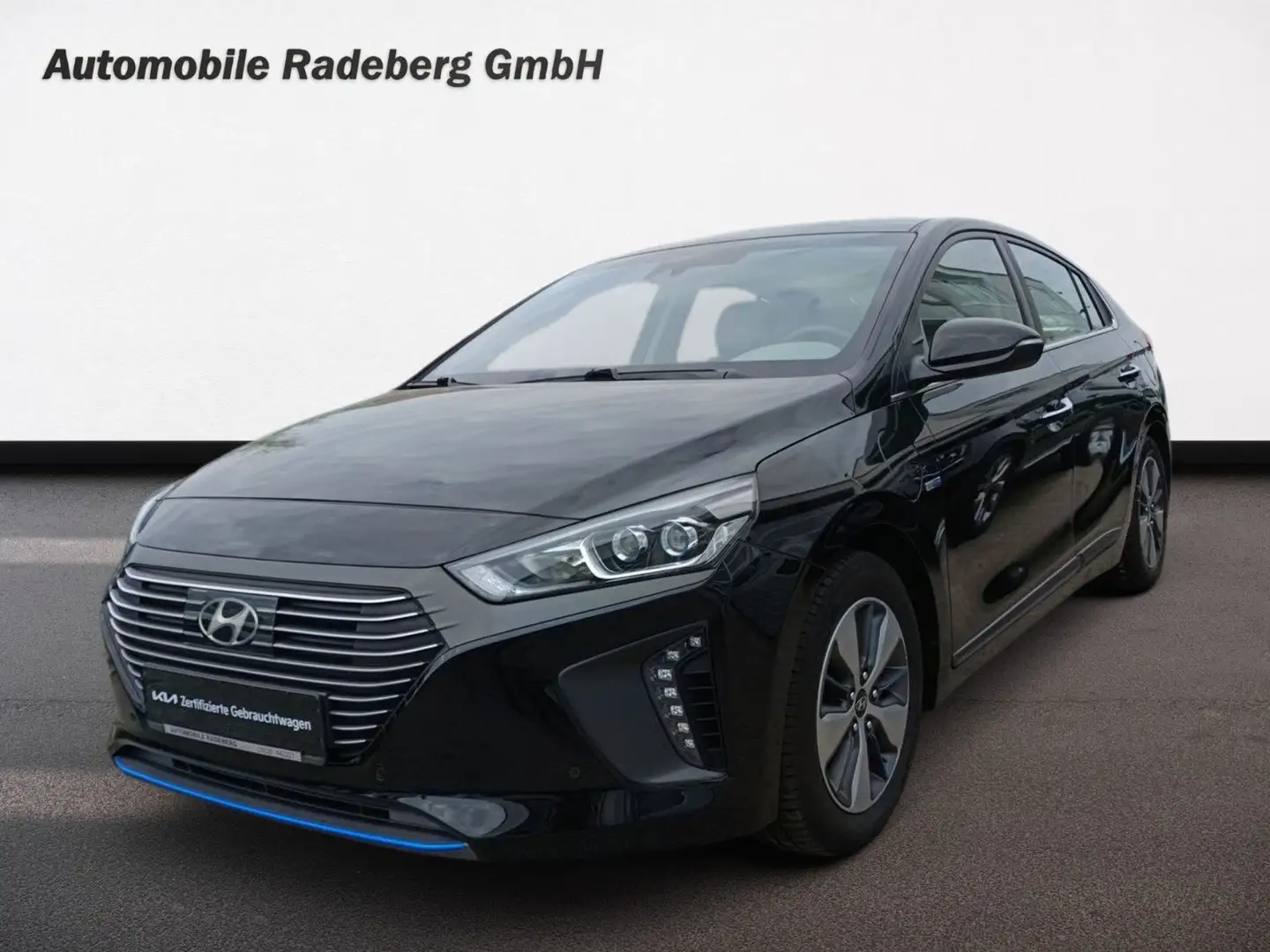 Hyundai IONIQ Ioniq Premium Plug-In Hybrid 1.Hand AHK Zwart - 1