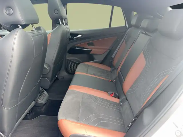 Volkswagen Id.5 view 13