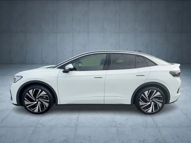 Volkswagen Id.5 view 3