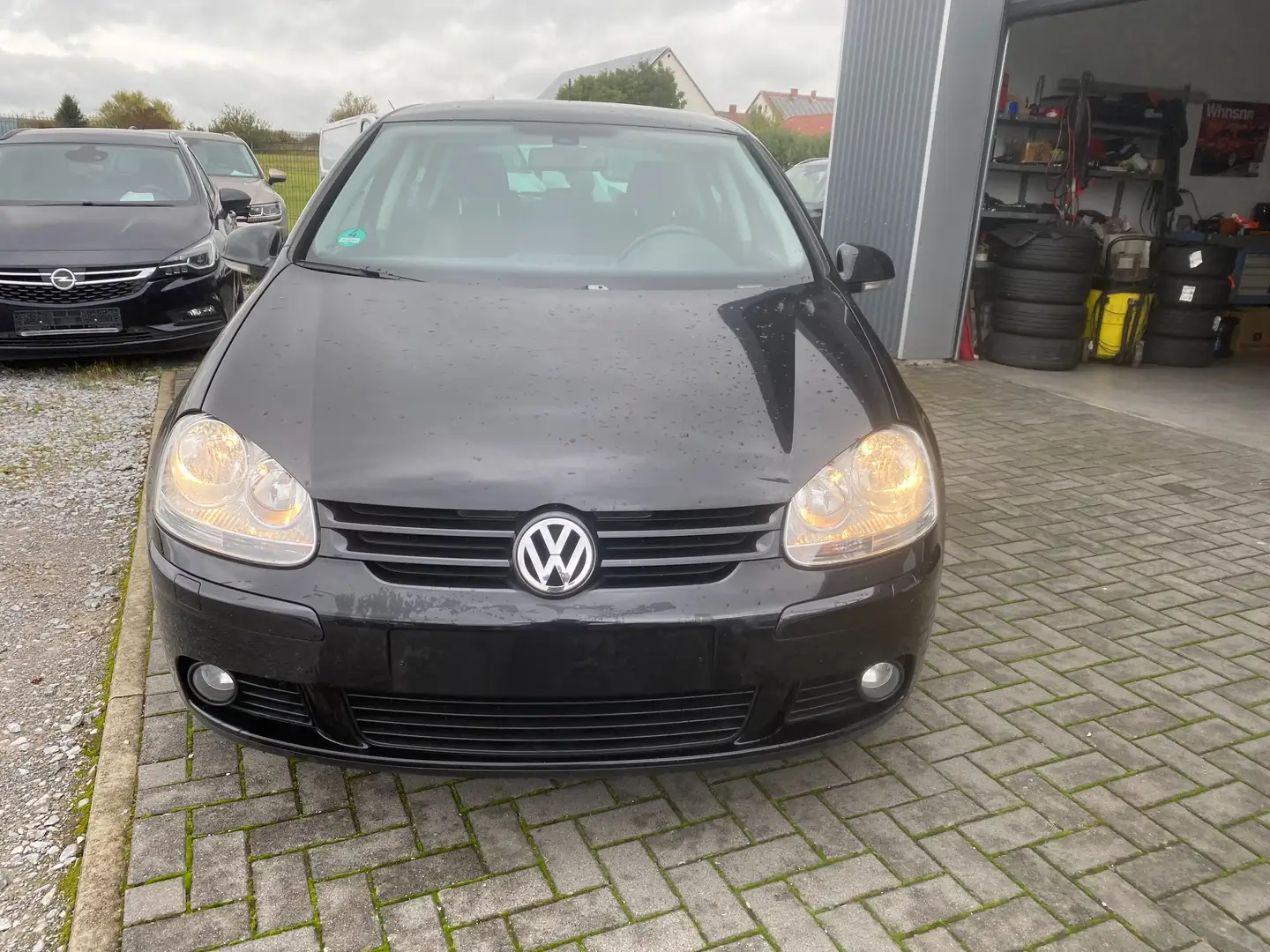 Volkswagen Golf United. Klimaautomatik Schwarz - 2