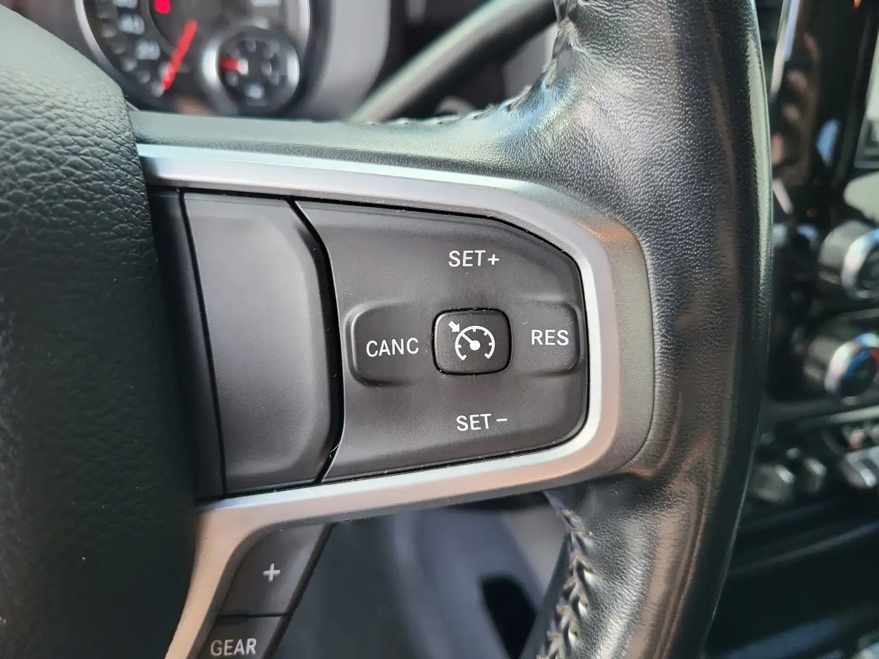 RAM 3500 снимка RAM 3500