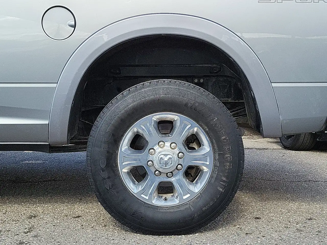 RAM 3500 снимка RAM 3500