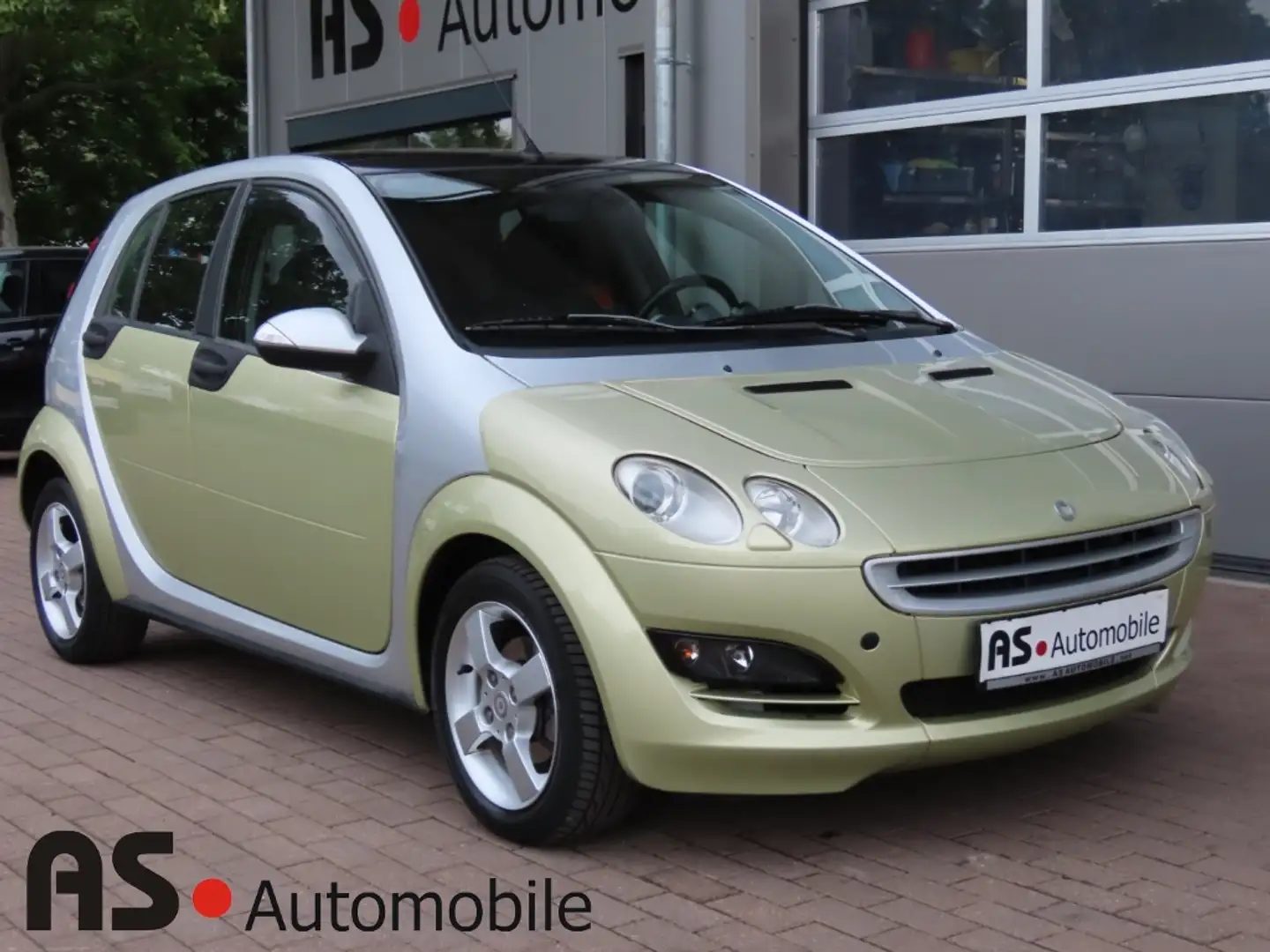 smart forFour Brabus sportstyle edition 1.5 1.Hd*SHZ Grün - 1