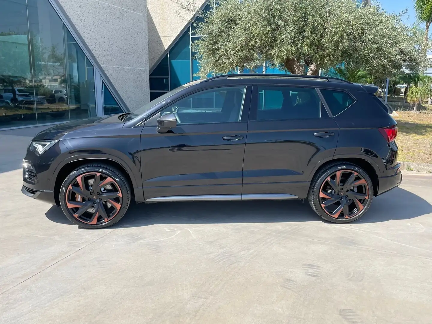 CUPRA Ateca 2.0 tsi 4Drive possibilità noleggio no scoring Nero - 2