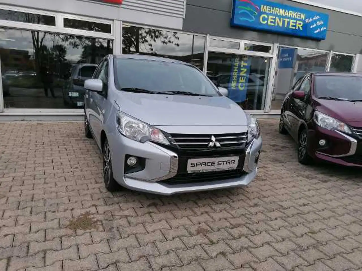 Mitsubishi Space Star Select+ 1.2 MIVEC ClearTec CVT Silber - 1