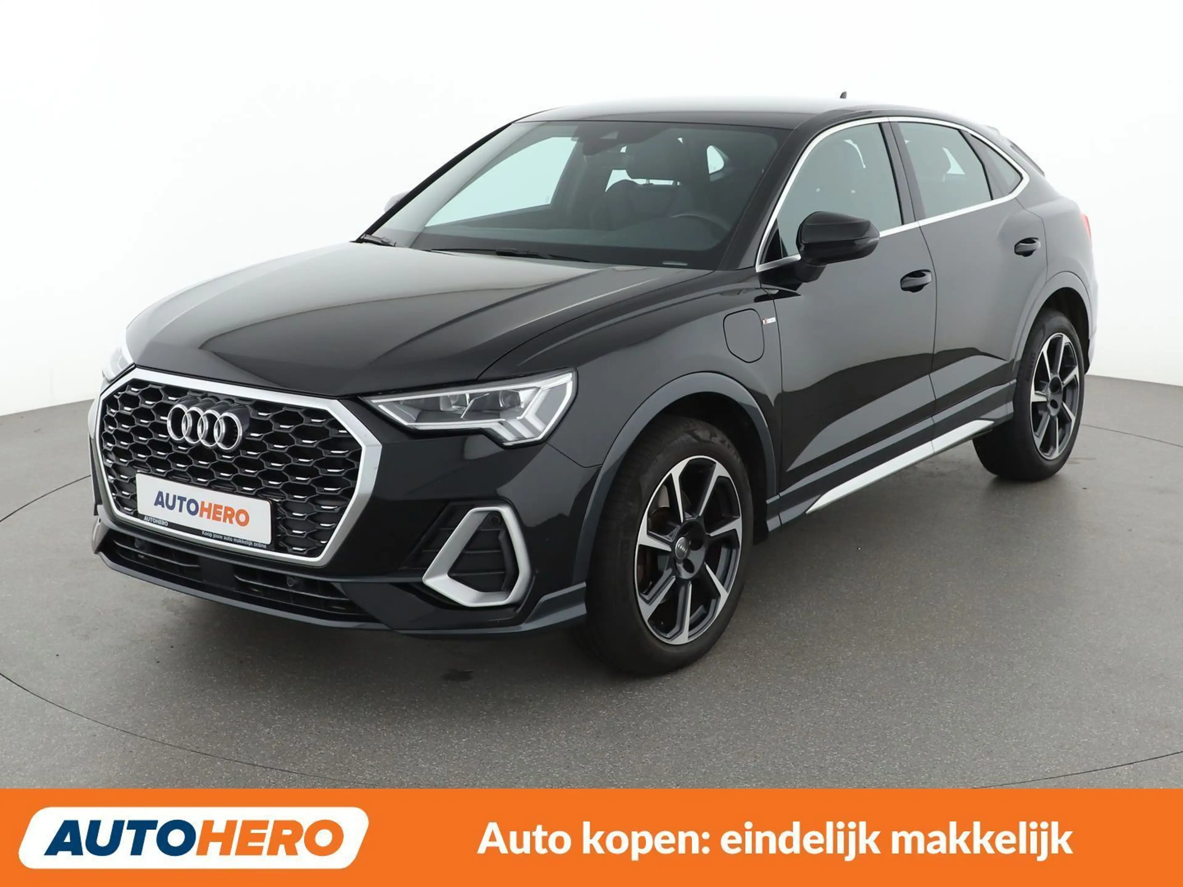 Audi Q3 45 TFSIe S line