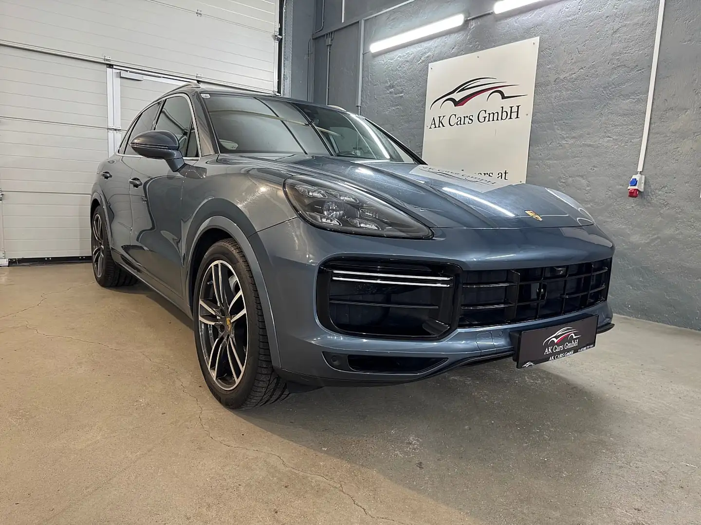 Porsche Cayenne Turbo III Aut. Blau - 1