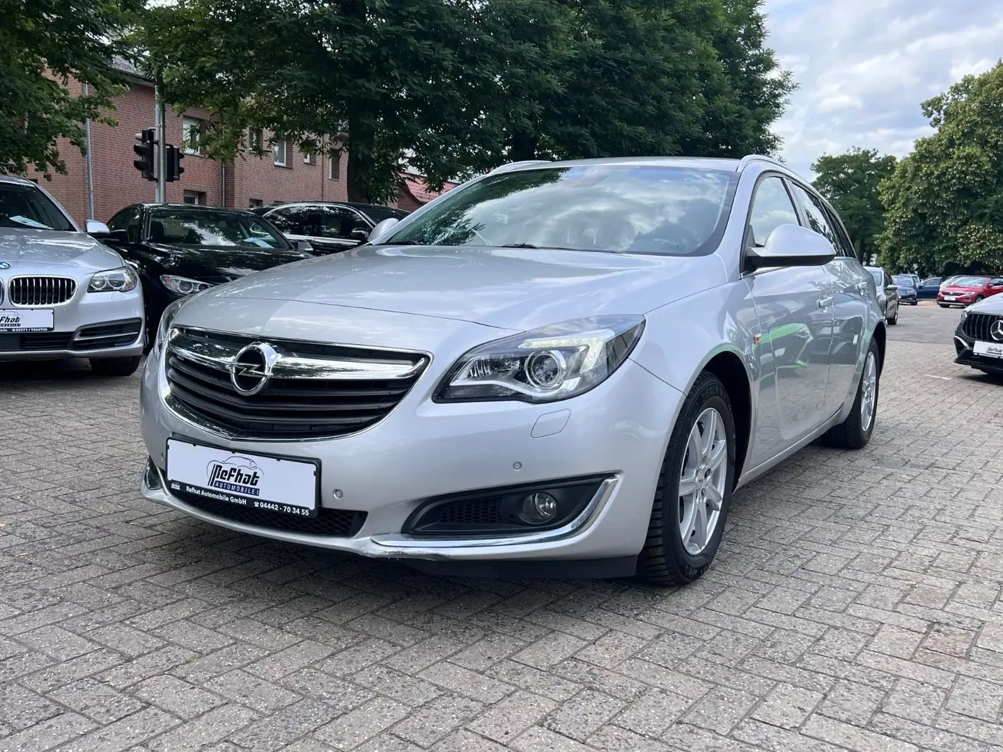 Opel Insignia A Sports Tourer Edition 1-Hand Anhänger Silber - 2